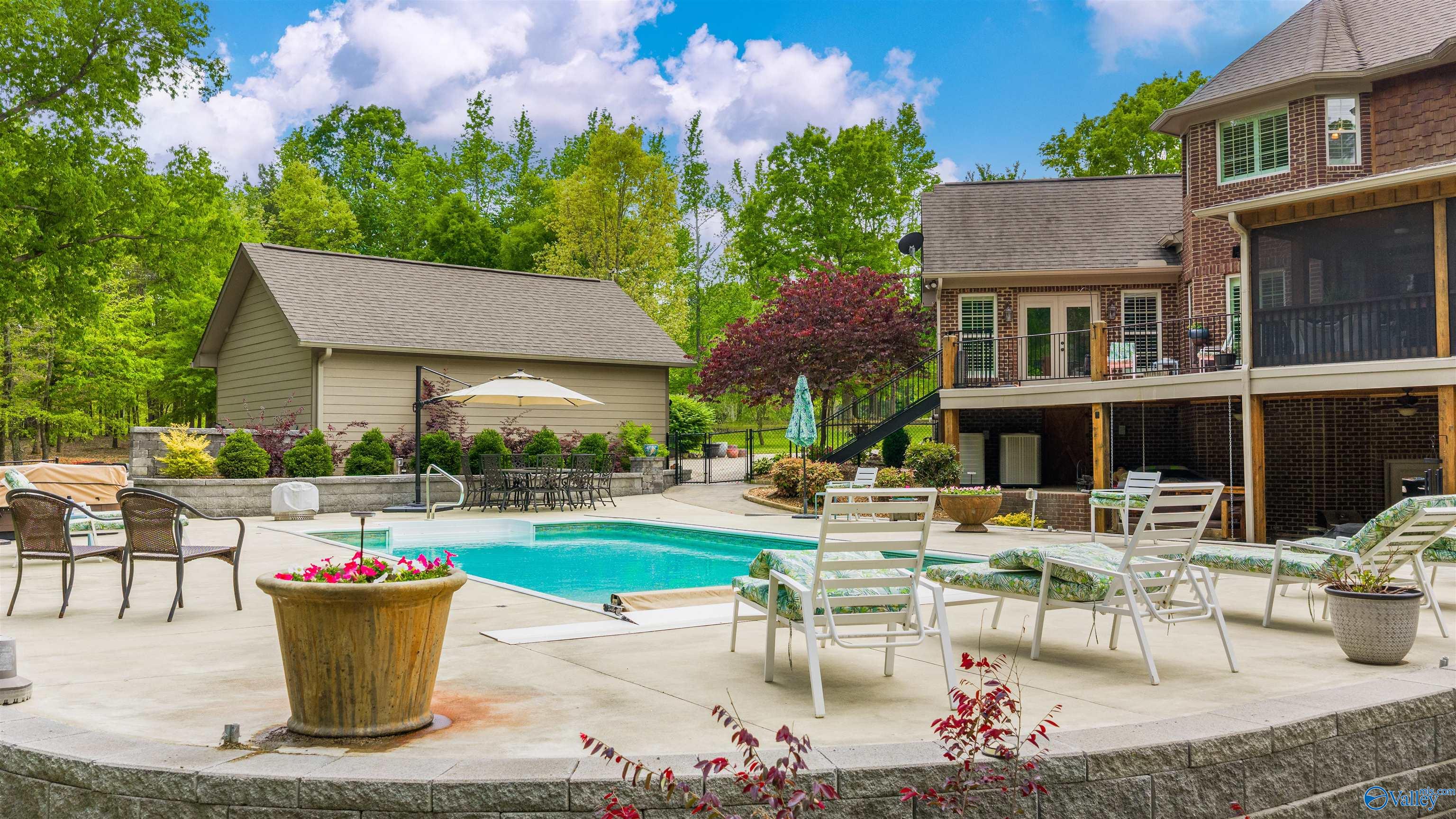 28 Caney Creek Drive