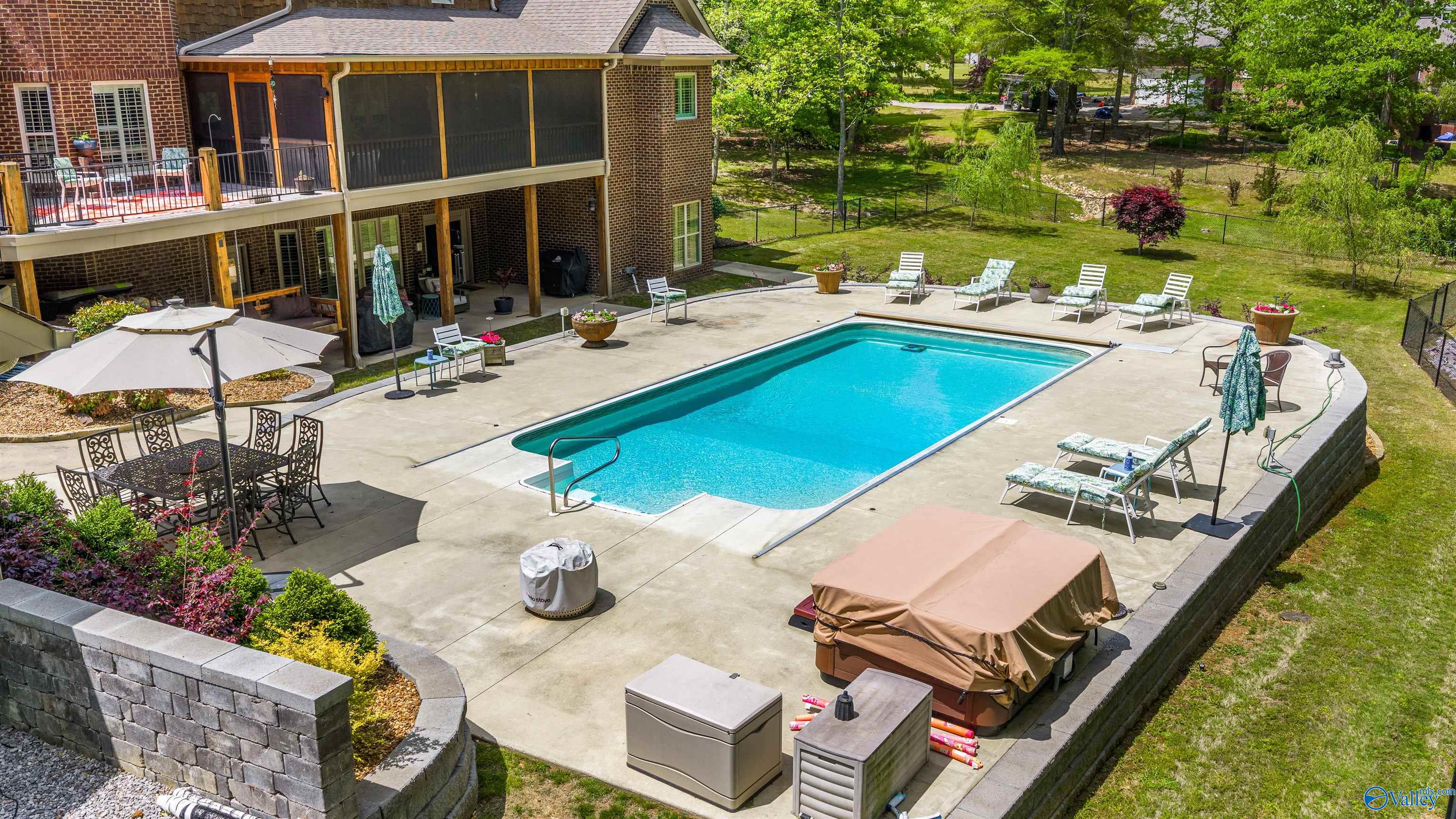28 Caney Creek Drive