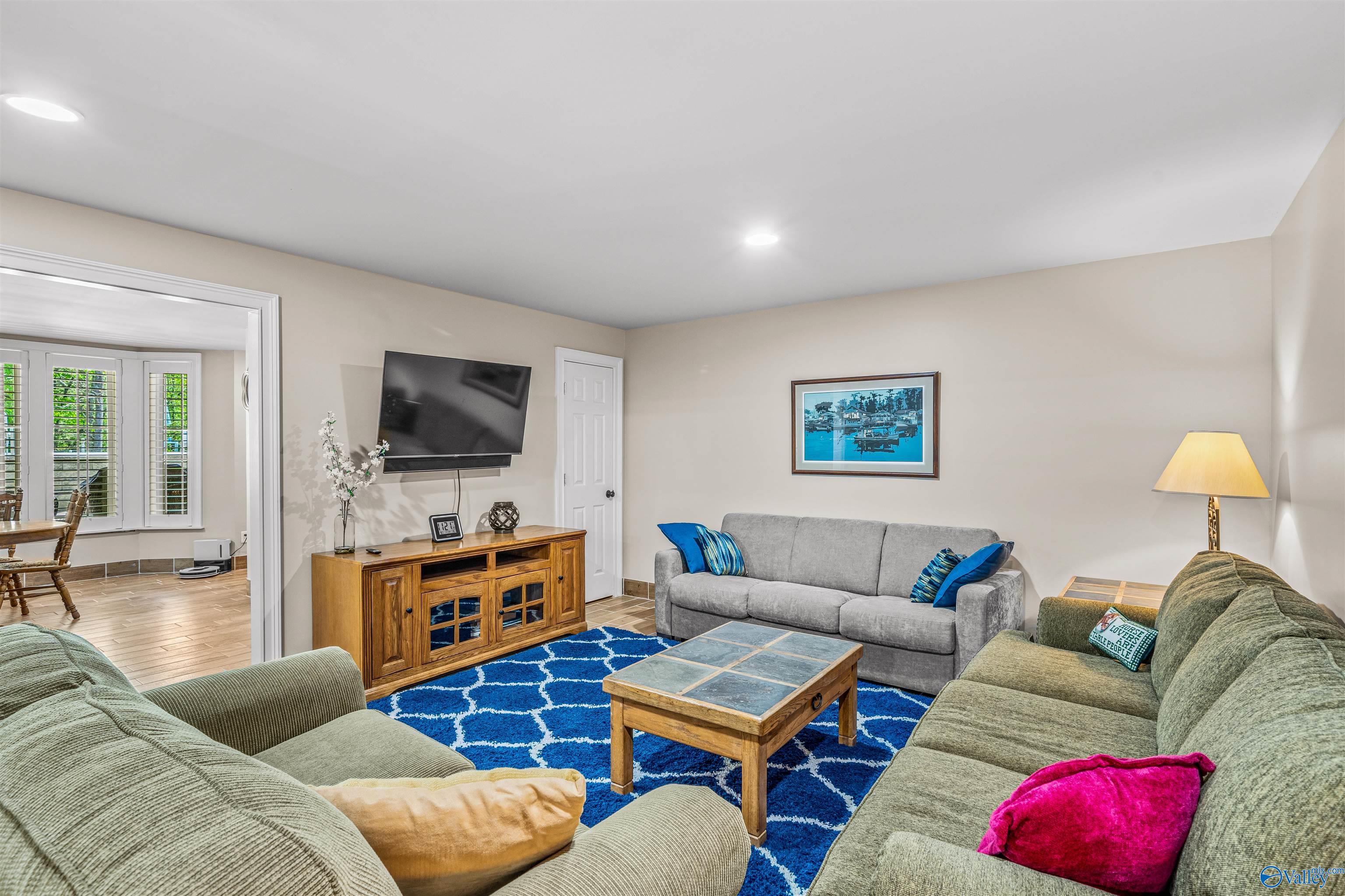 28 Caney Creek Drive