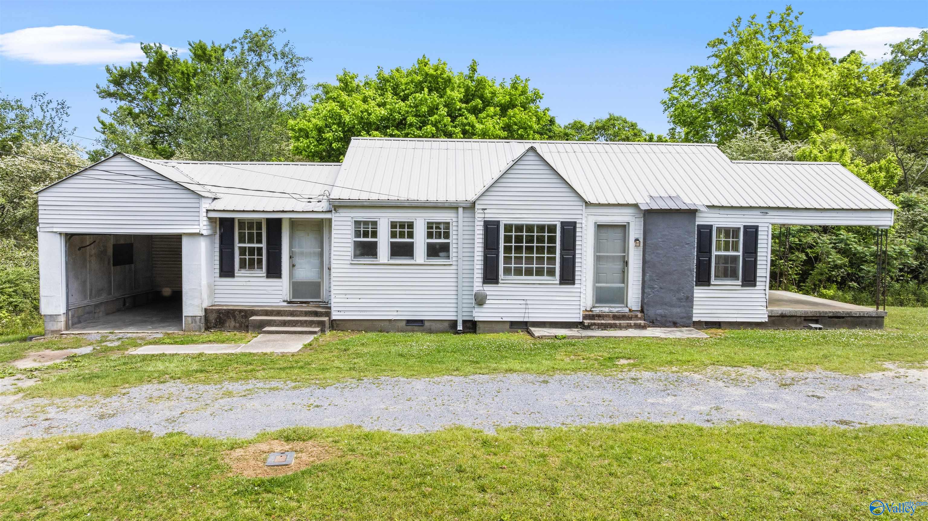 4968 County Road 27