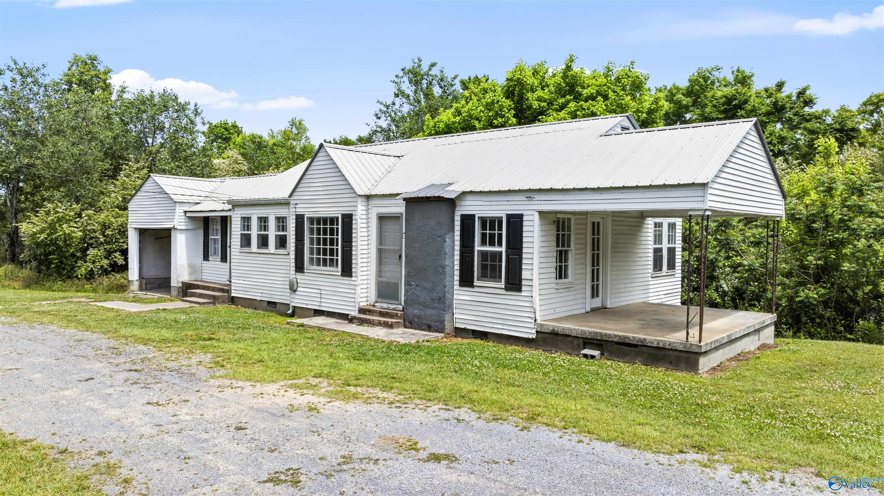 4968 County Road 27