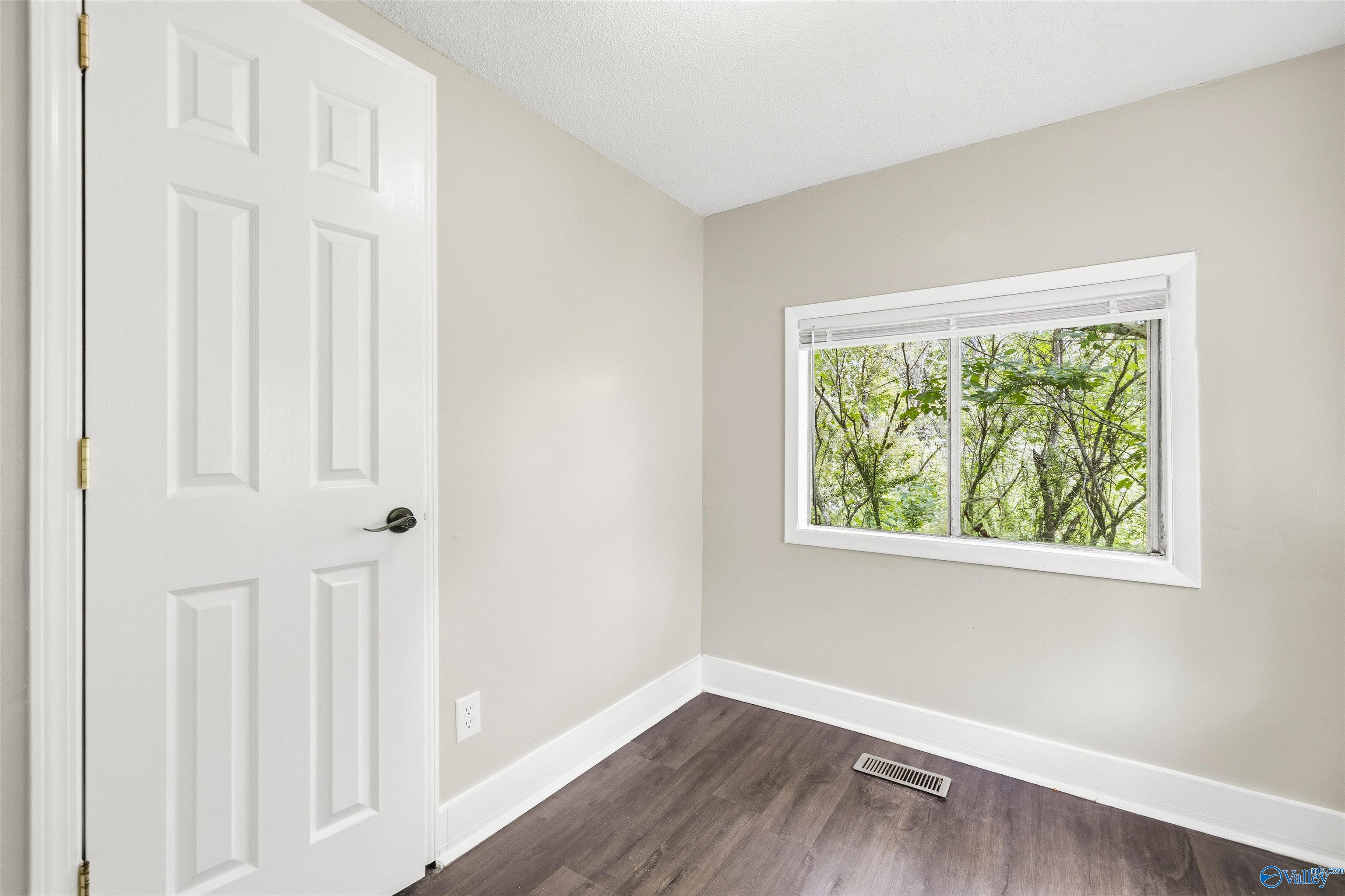 4968 County Road 27