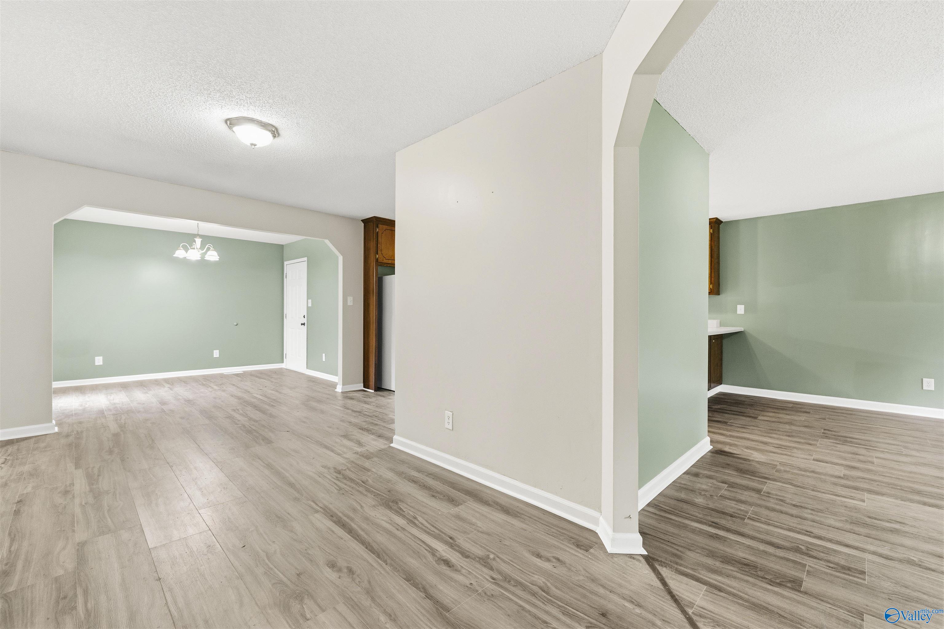 1211 Thornhill Road
