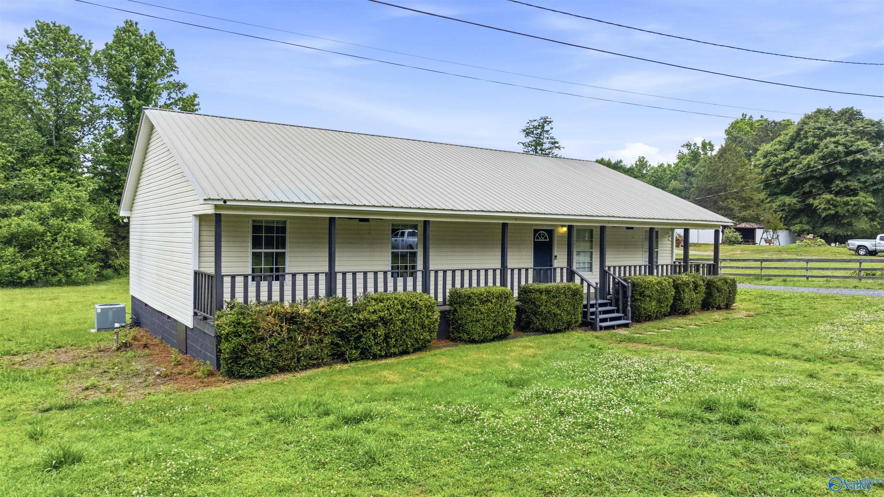 1211 Thornhill Road