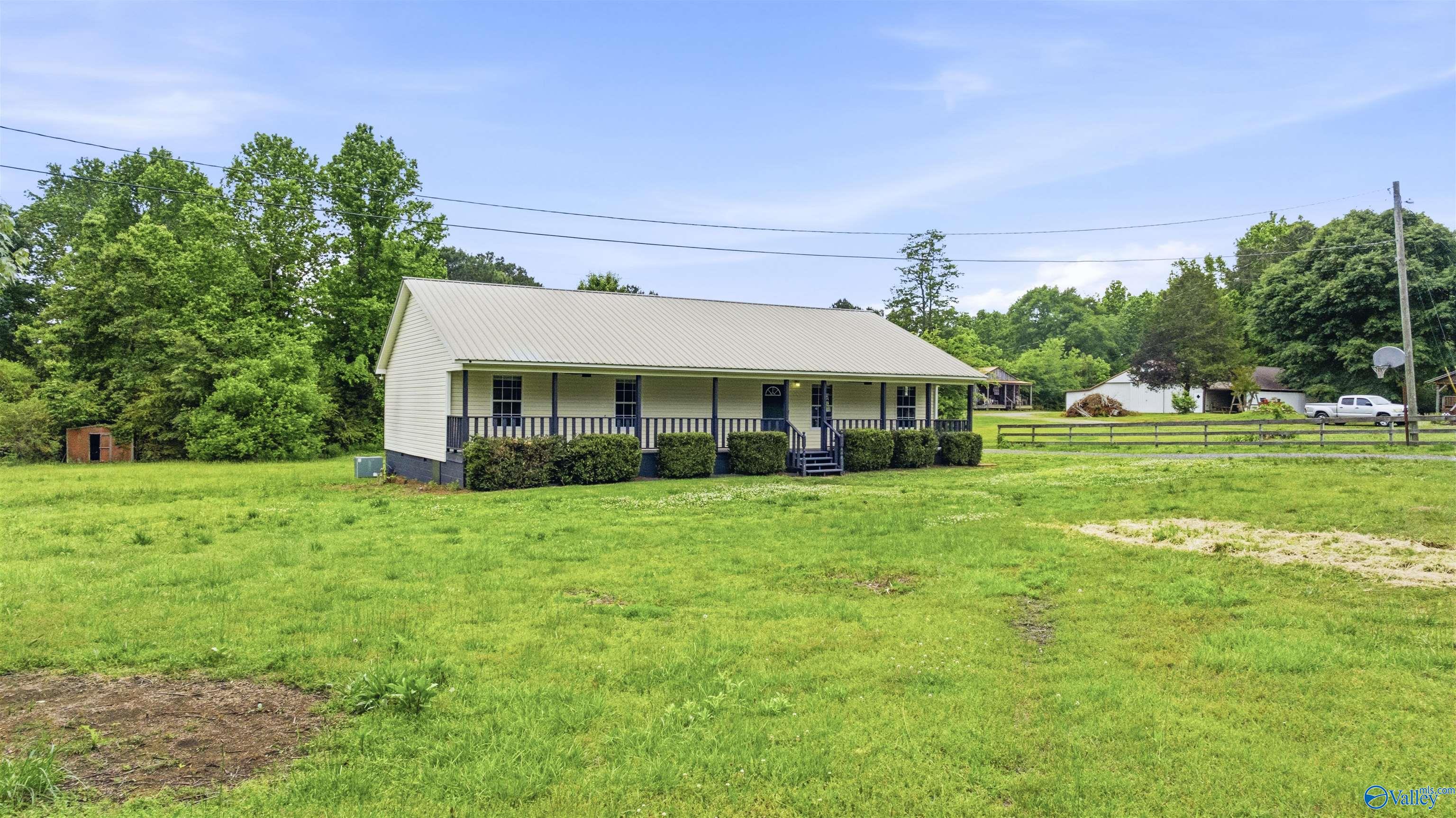 1211 Thornhill Road