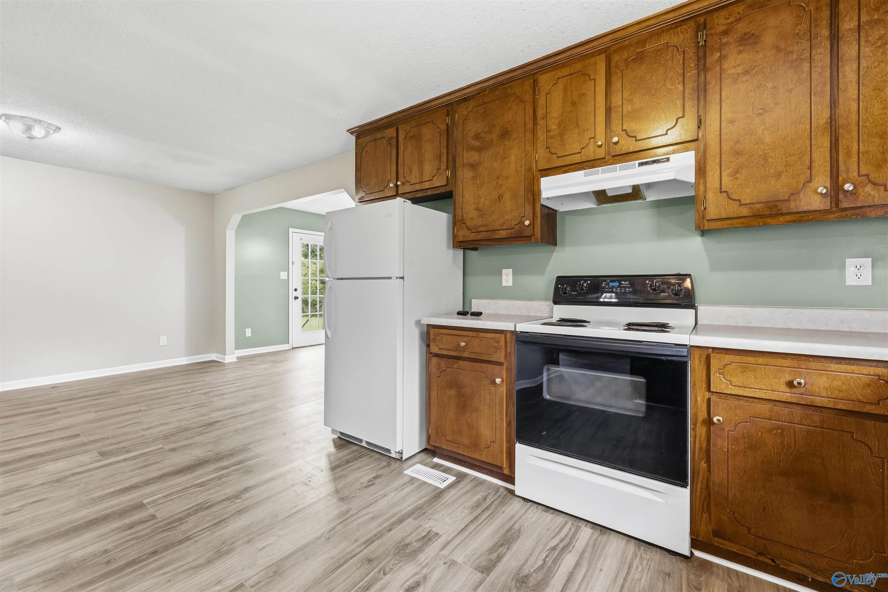1211 Thornhill Road