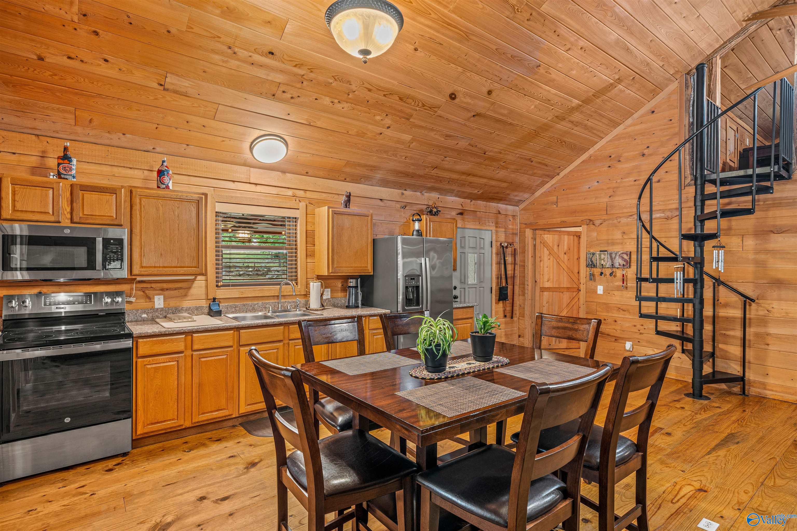 400 County Road 369