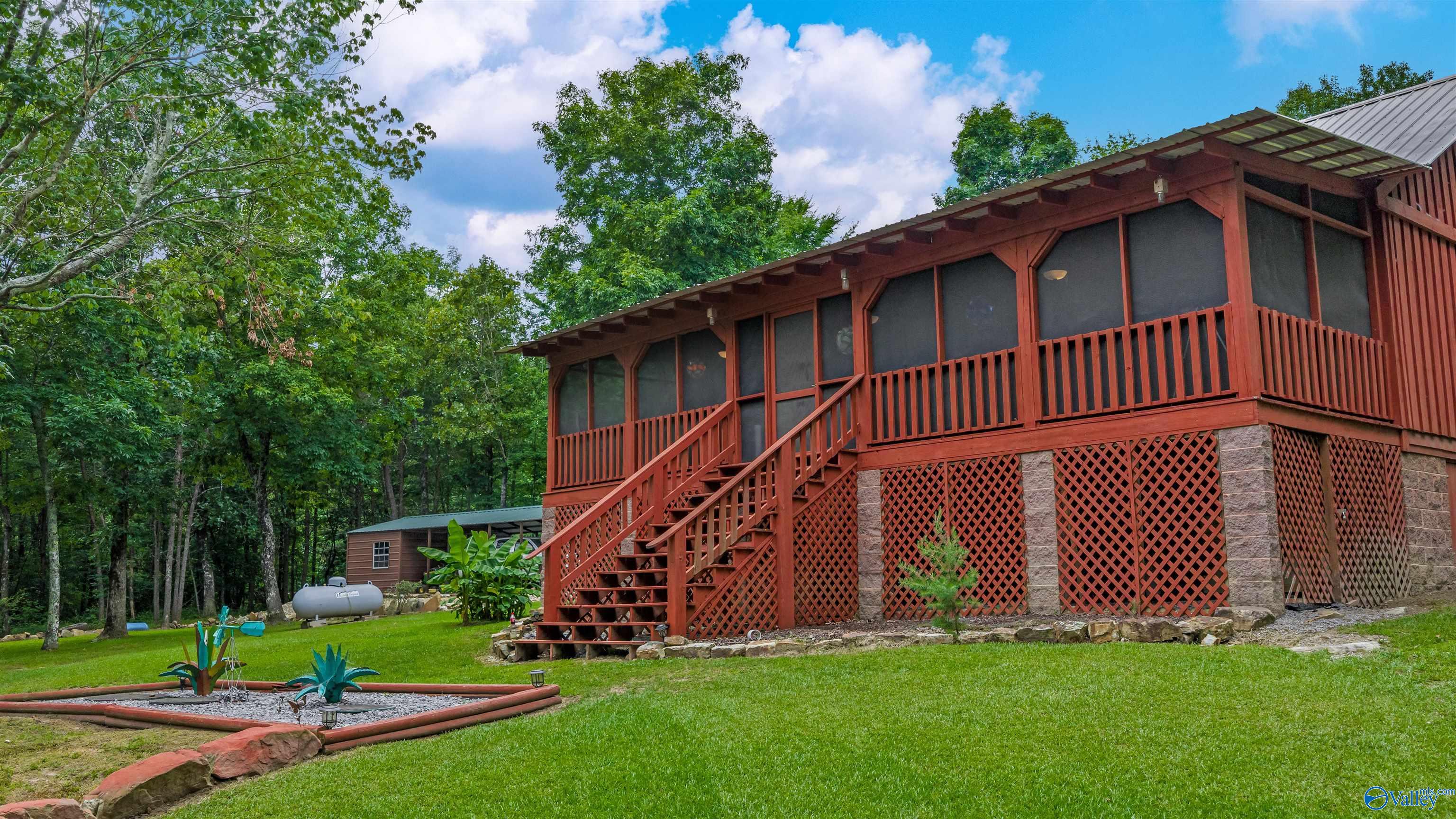 400 County Road 369