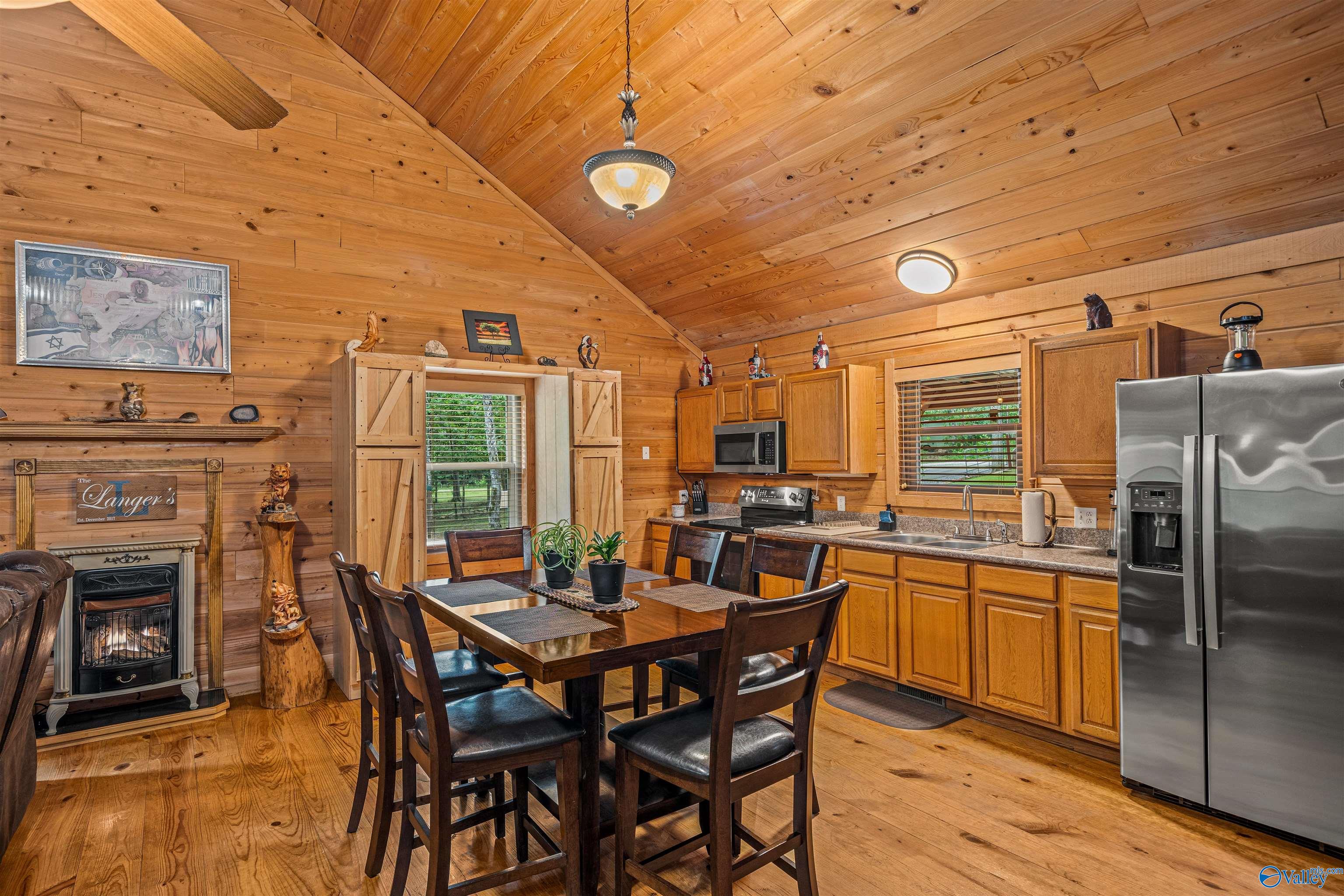 400 County Road 369