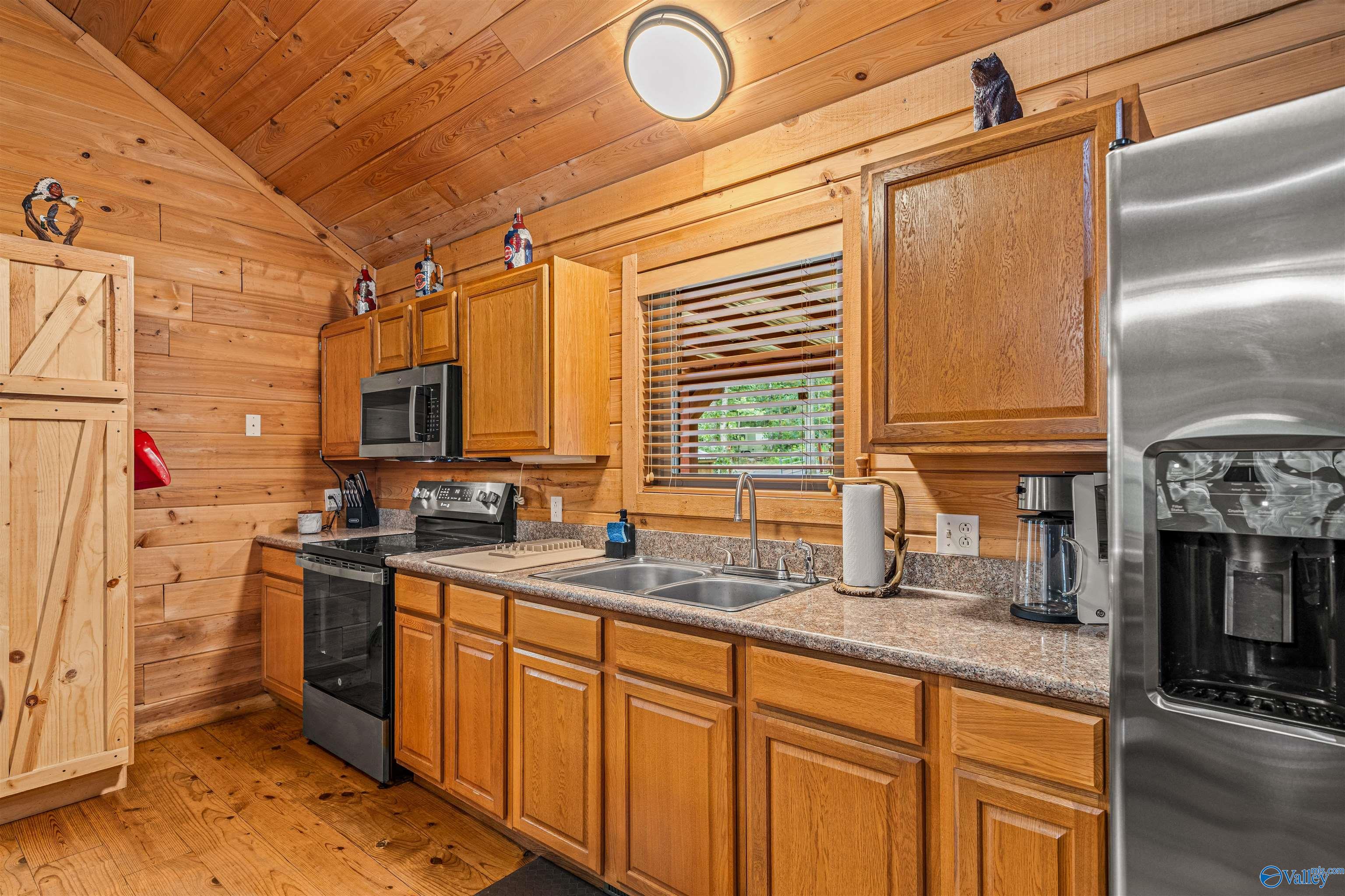 400 County Road 369
