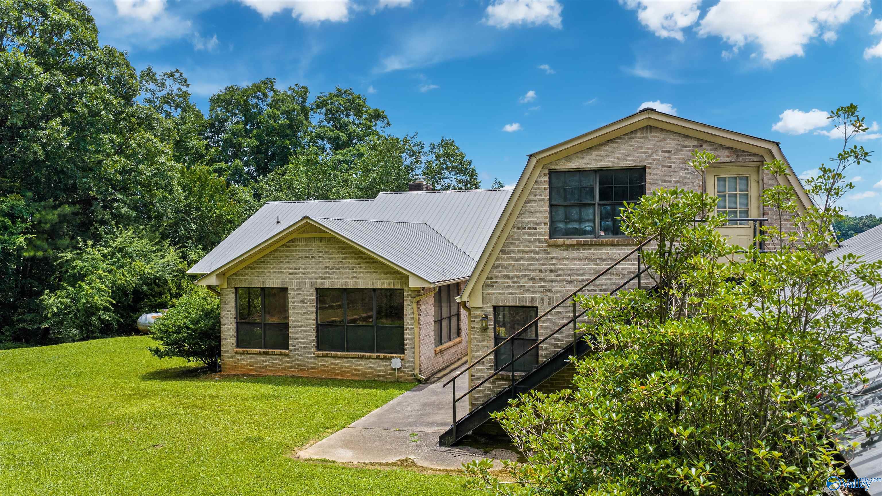 4486 County Road 458