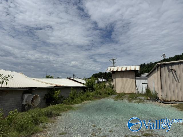4351 County Road 458