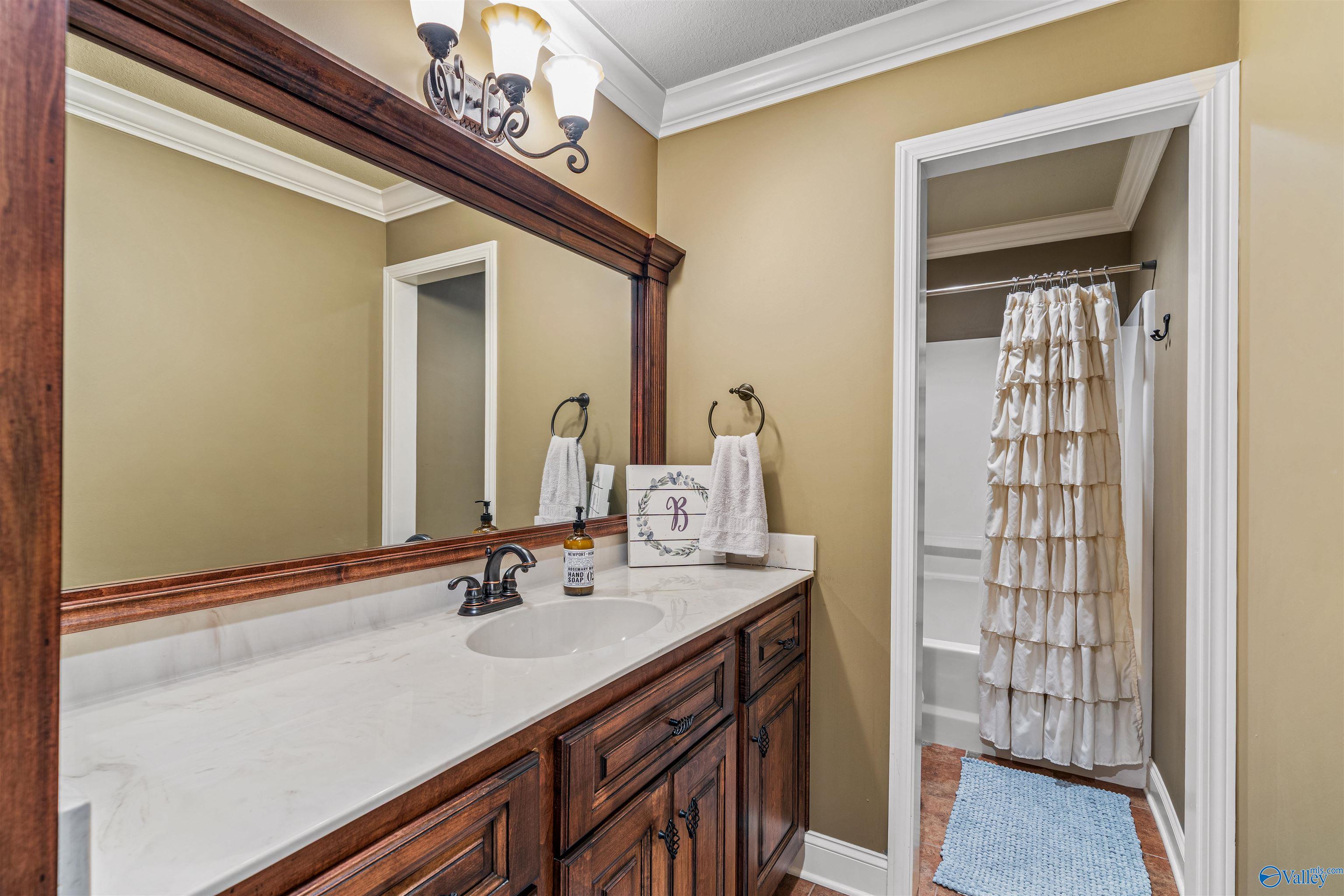 412 County Road 1027