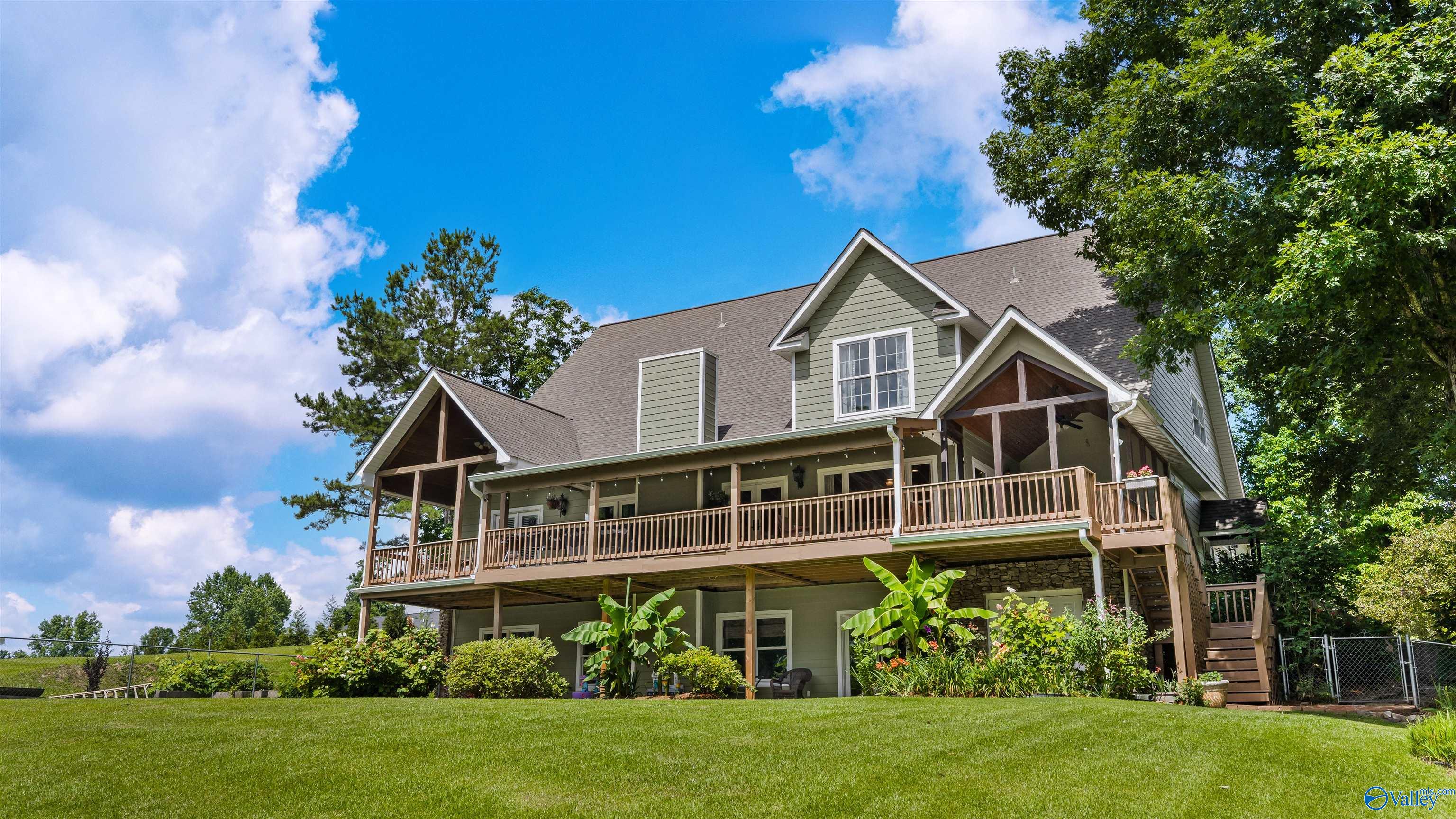 412 County Road 1027