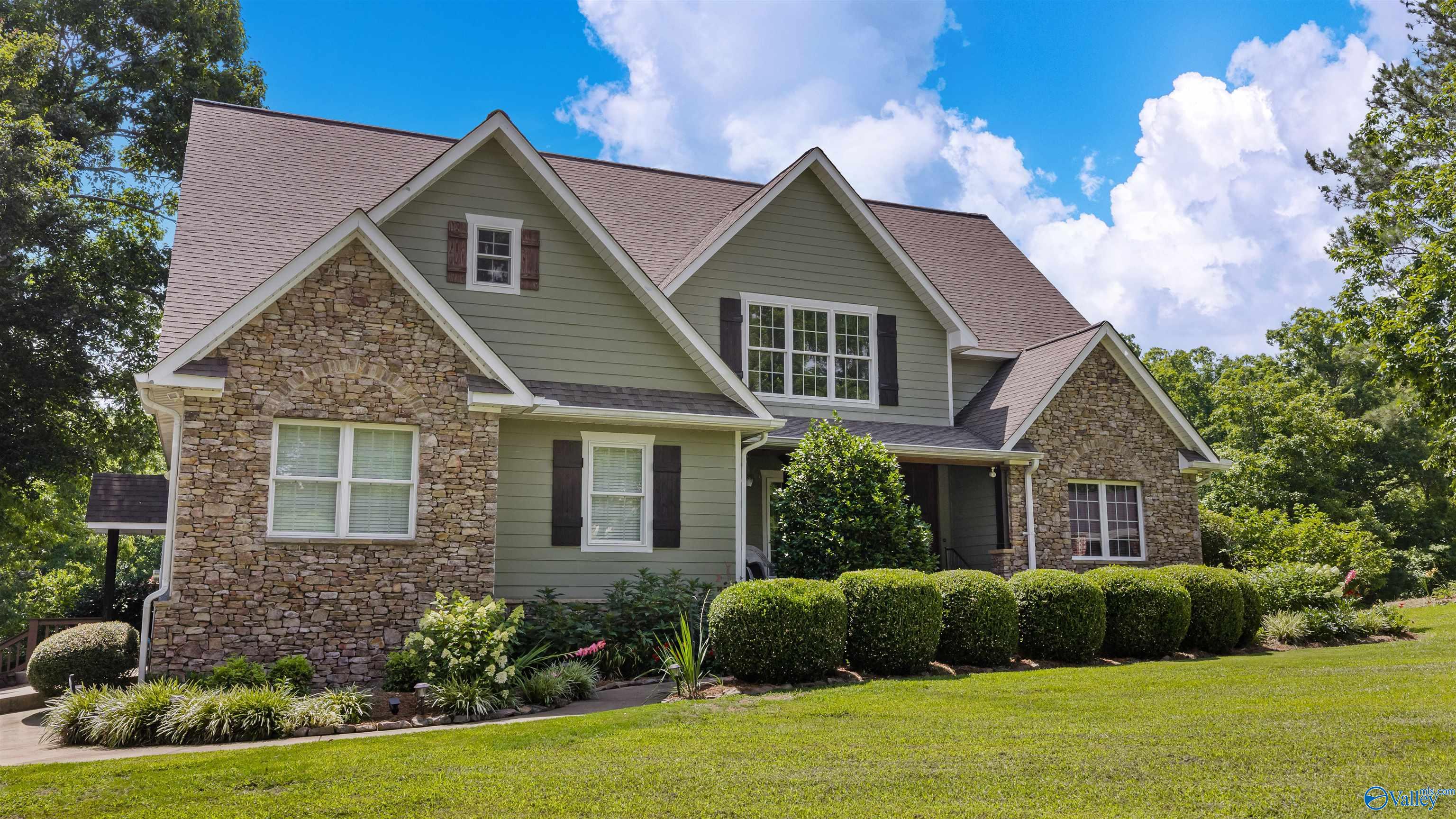 412 County Road 1027