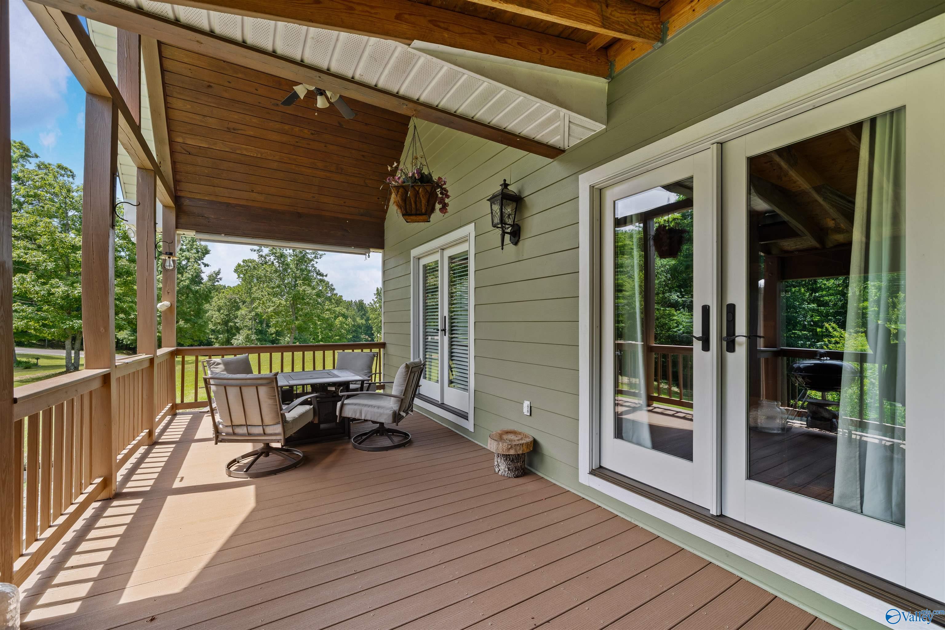 412 County Road 1027