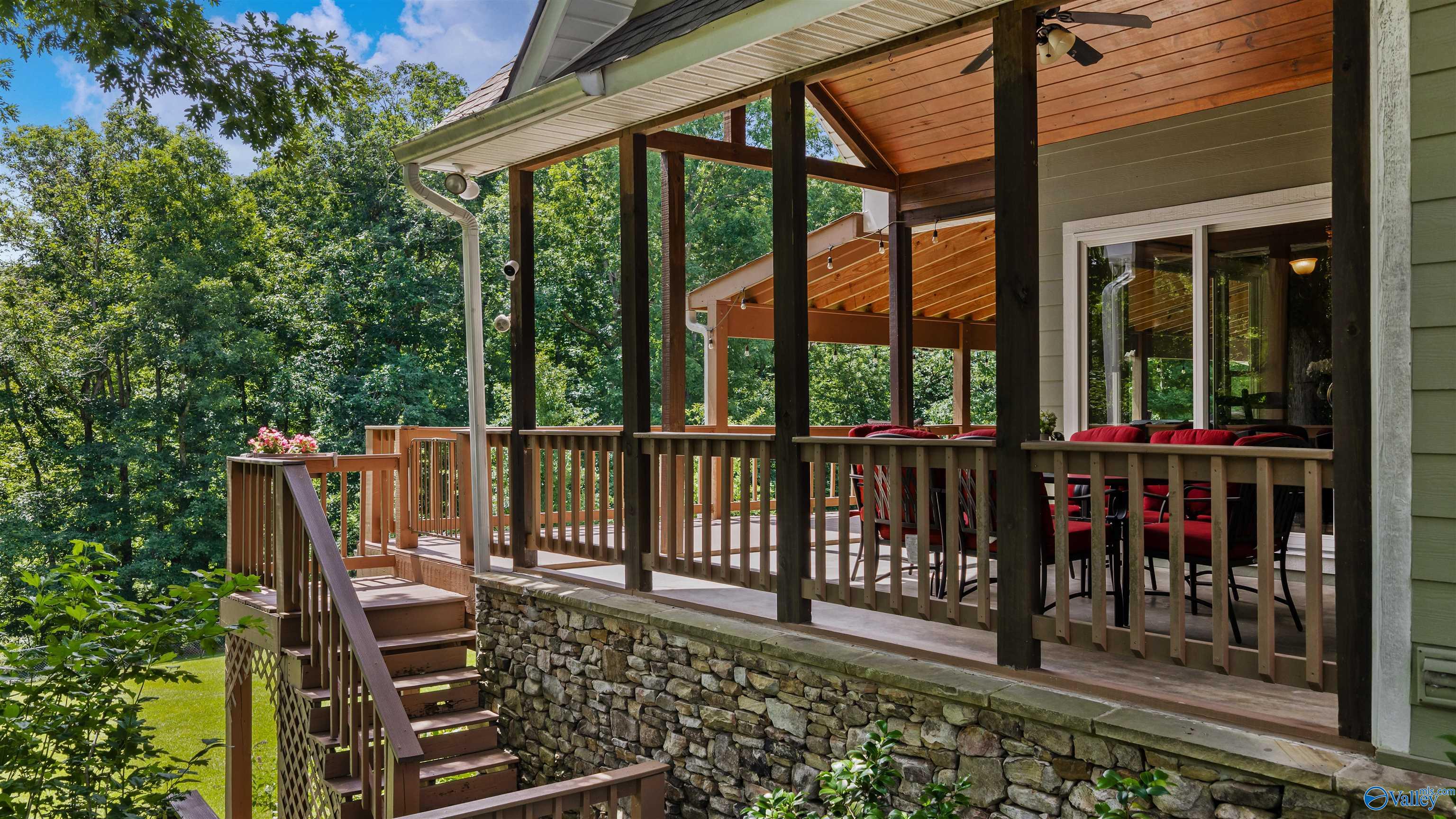 412 County Road 1027