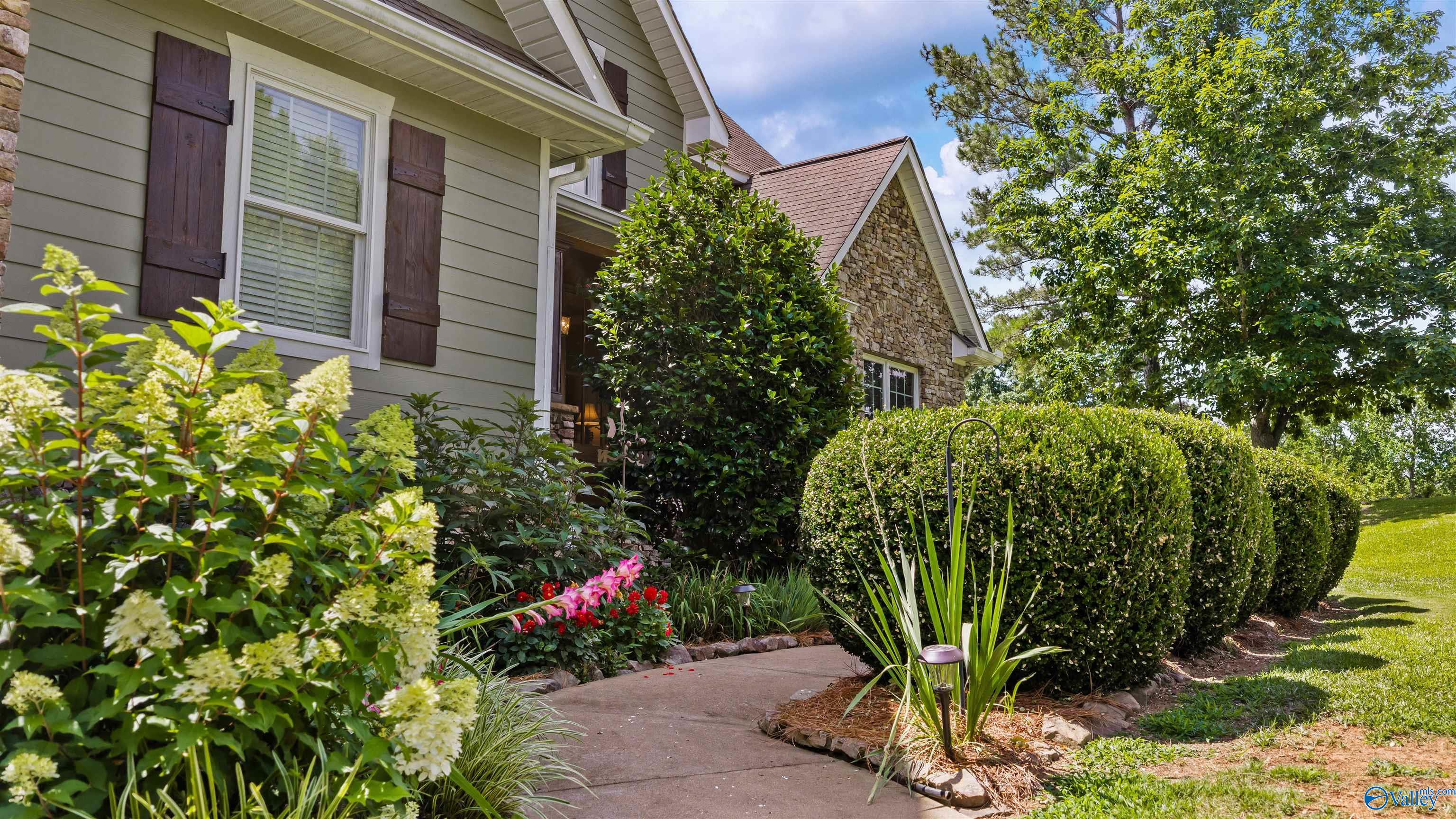 412 County Road 1027