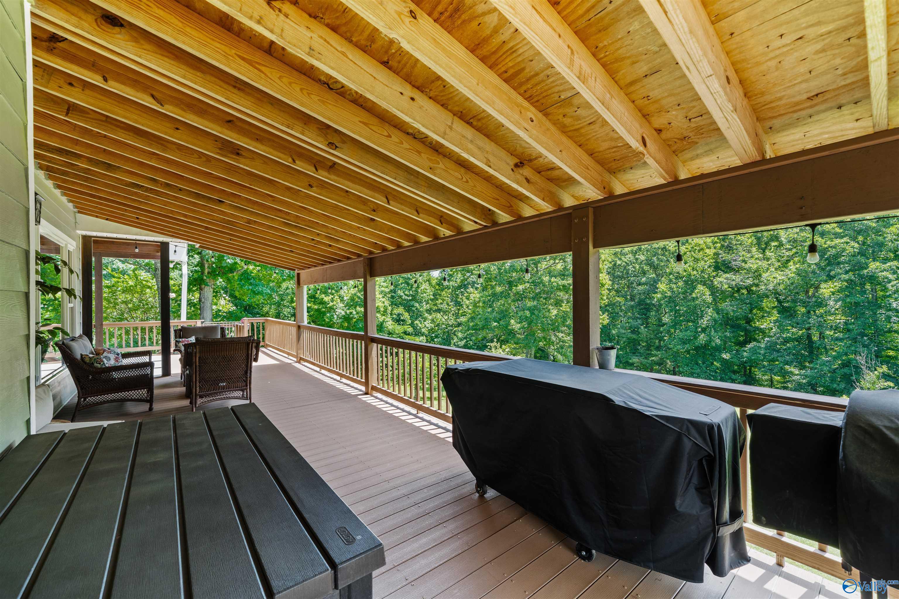 412 County Road 1027