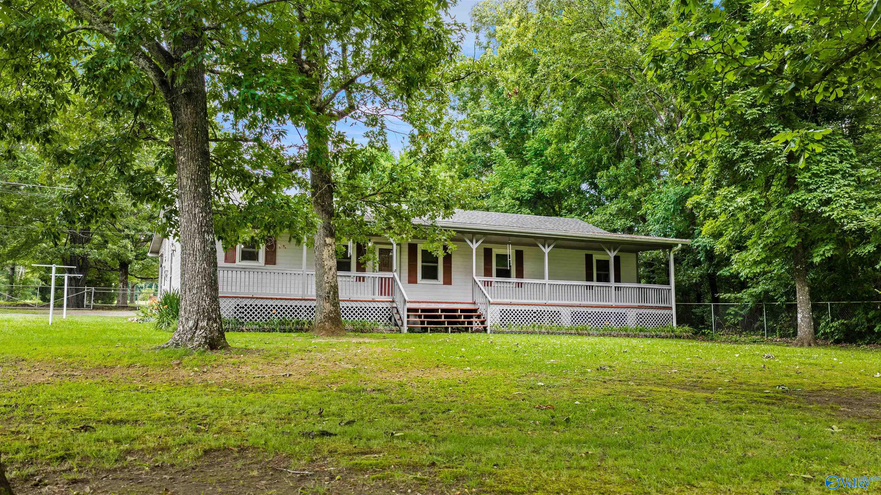 3612 Desoto Parkway