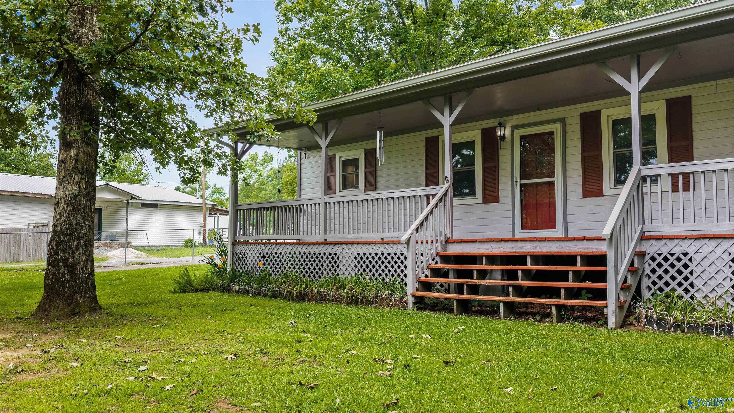 3612 Desoto Parkway