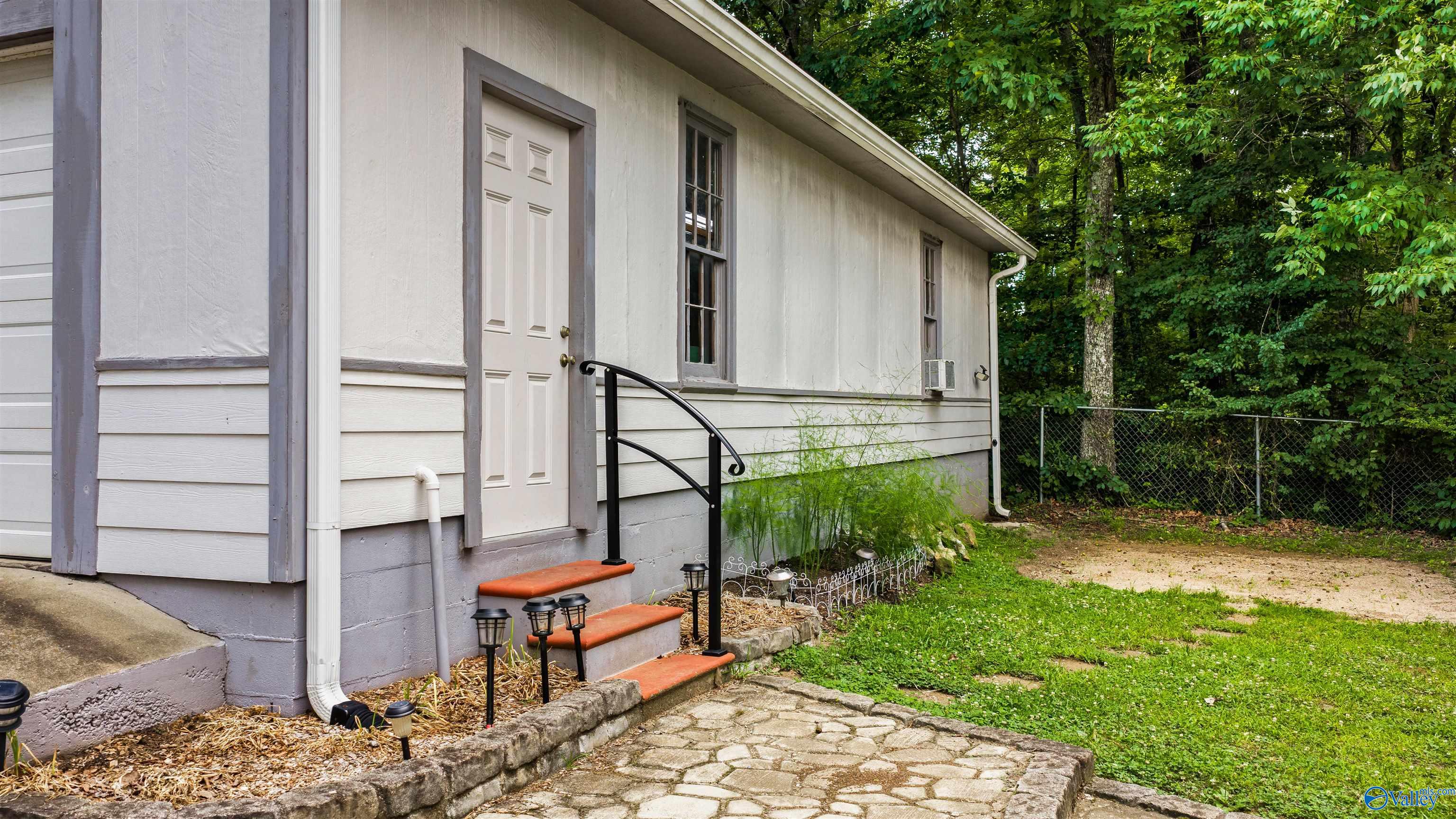 3612 Desoto Parkway