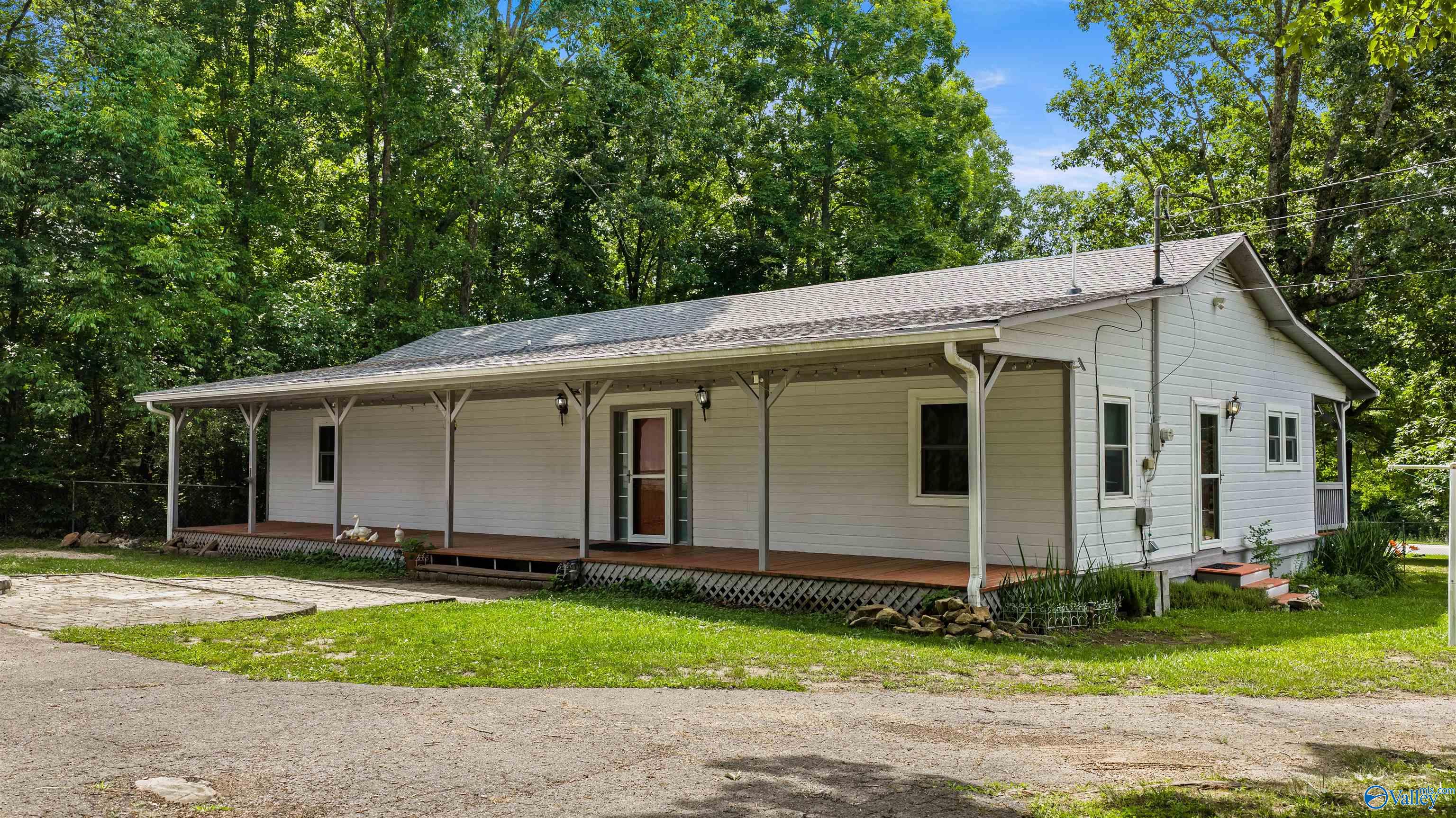 3612 Desoto Parkway