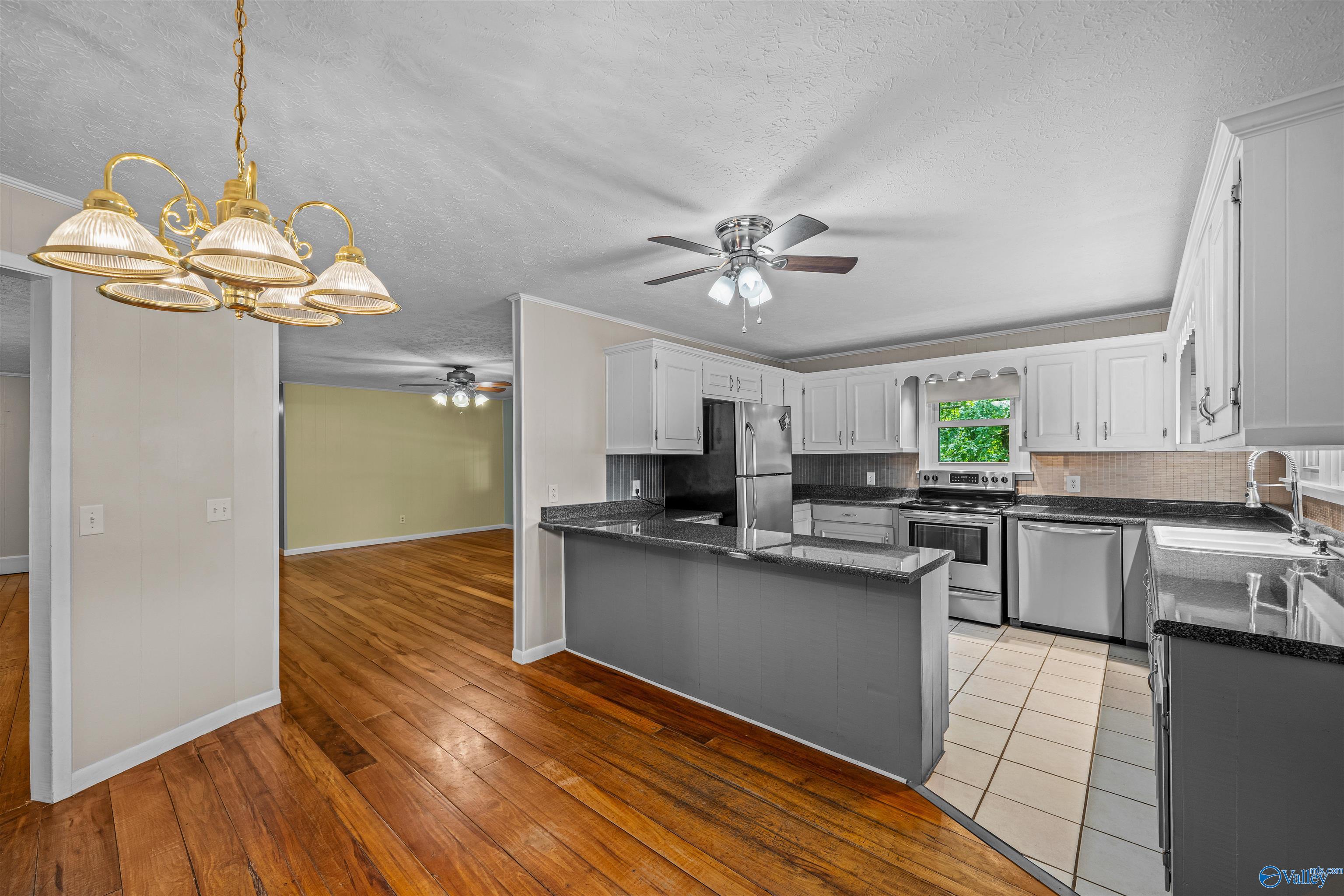 3612 Desoto Parkway