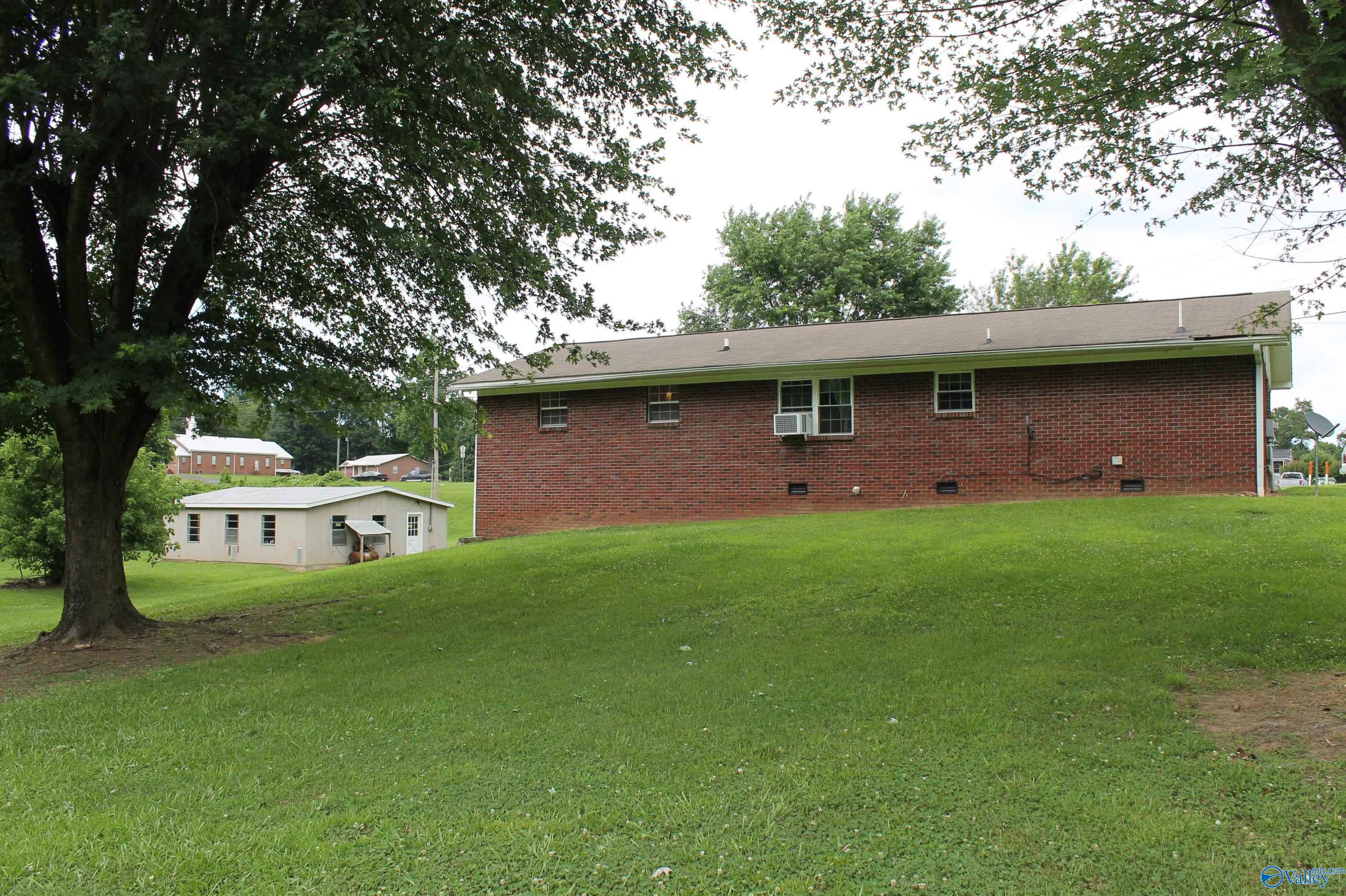 2202 E Main Street