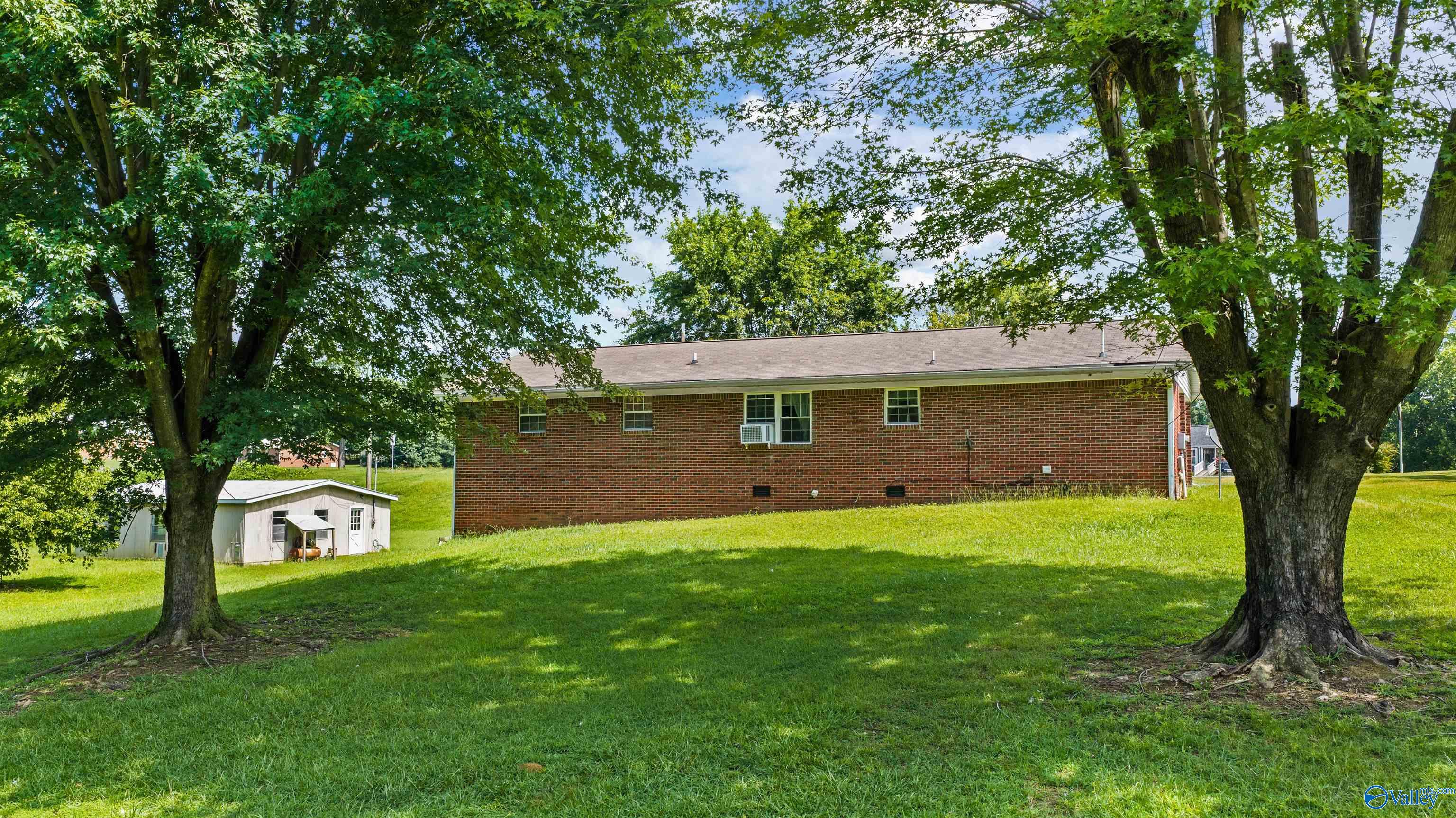2202 E Main Street