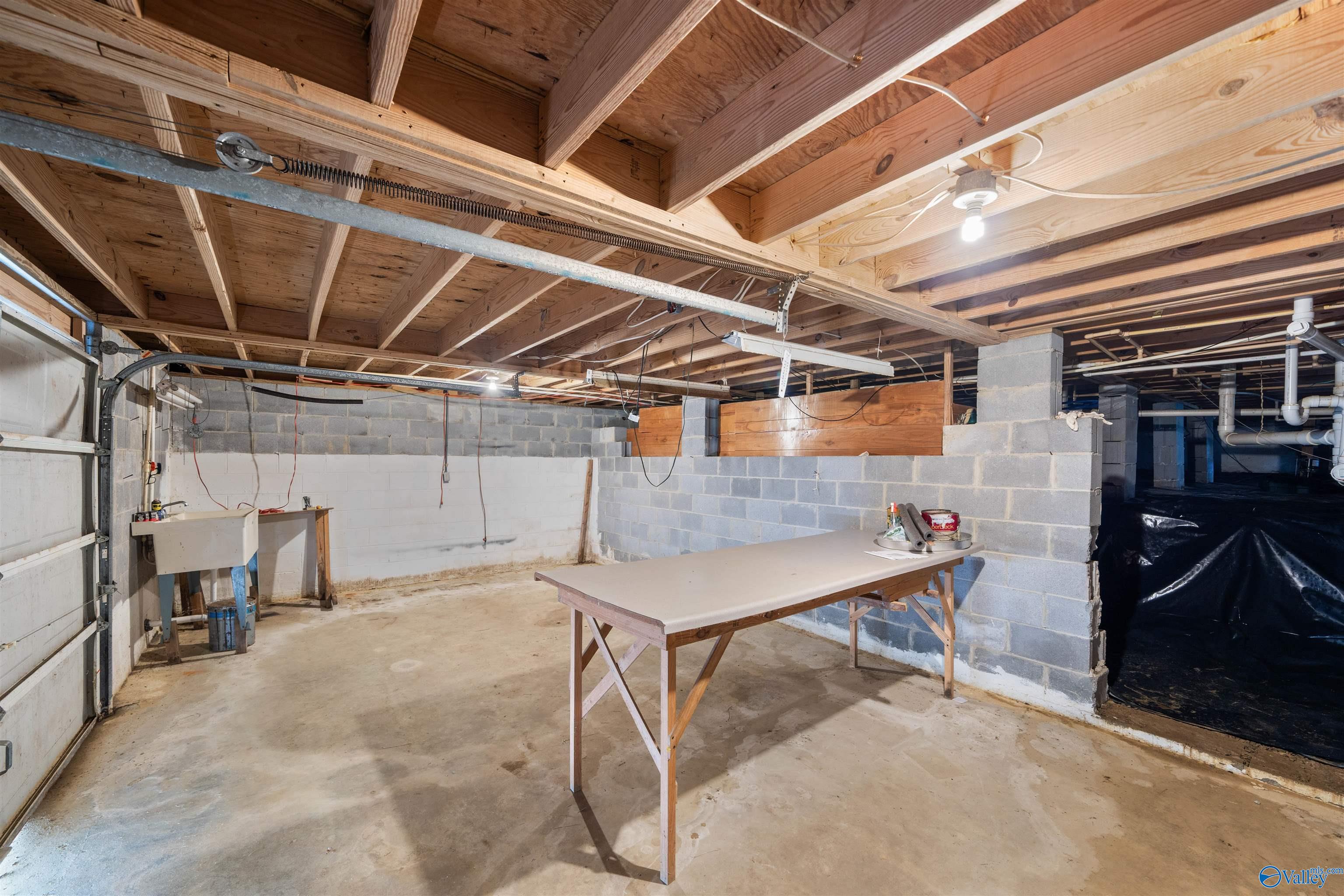 2202 E Main Street