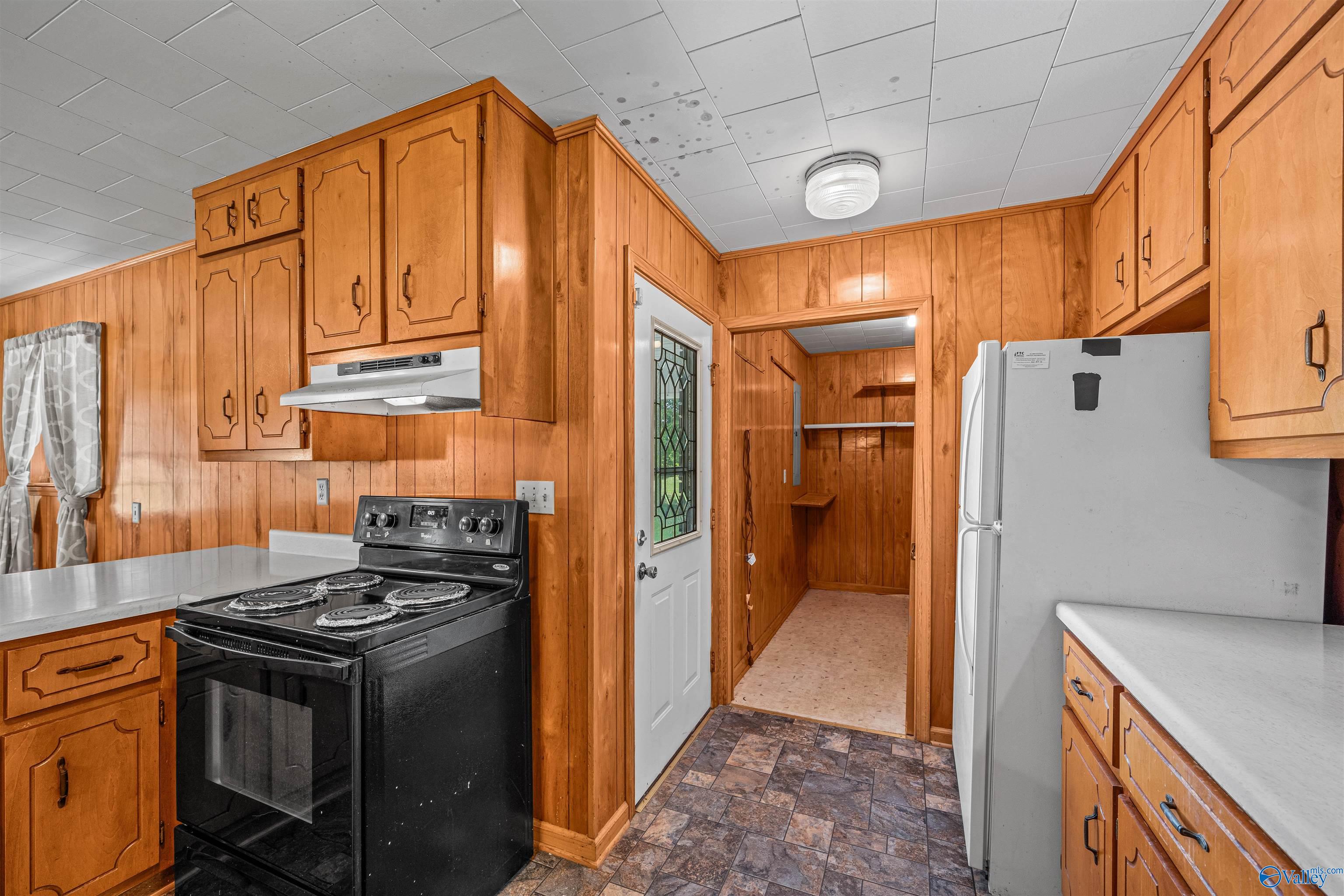 2202 E Main Street