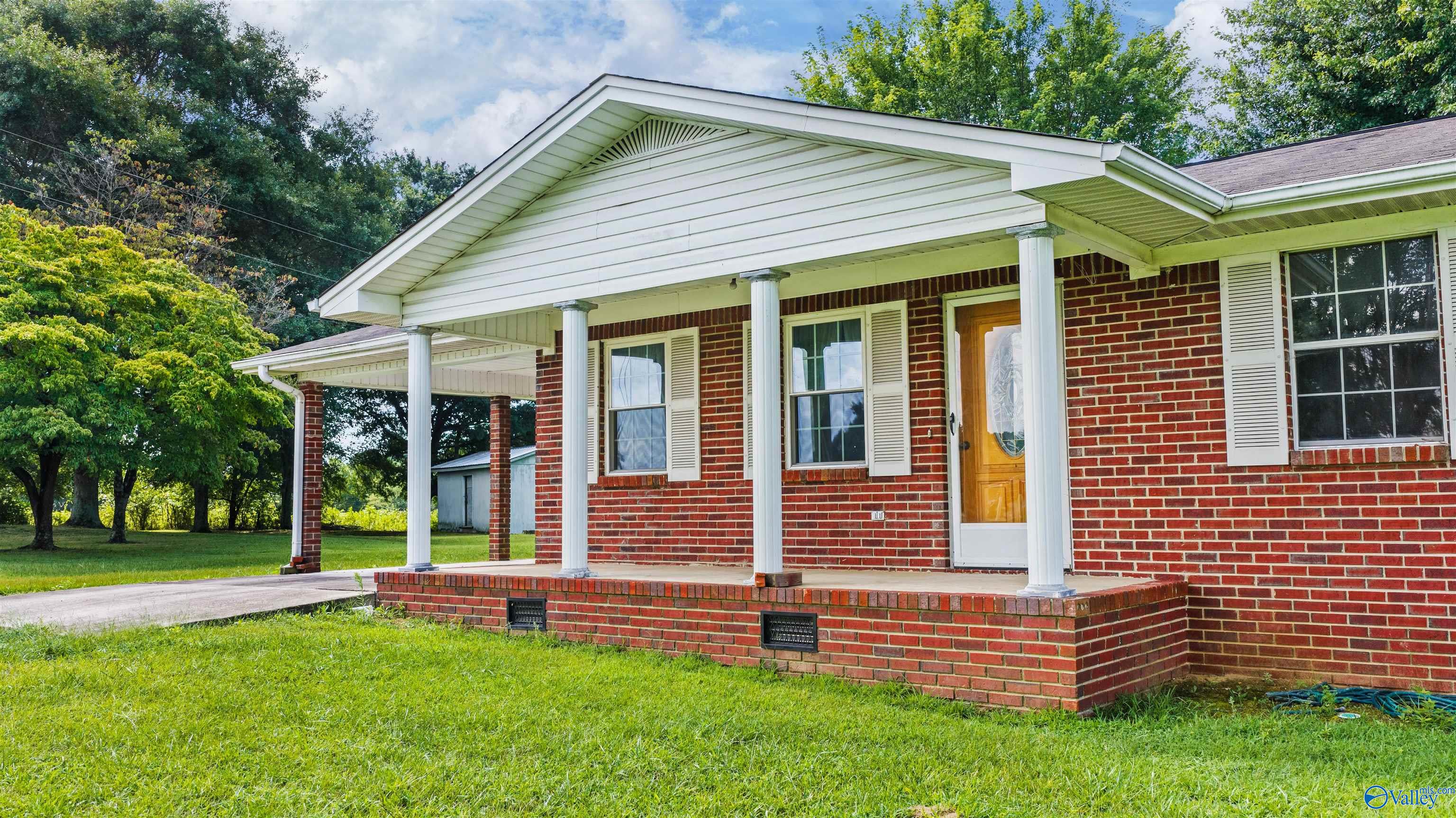 2202 E Main Street