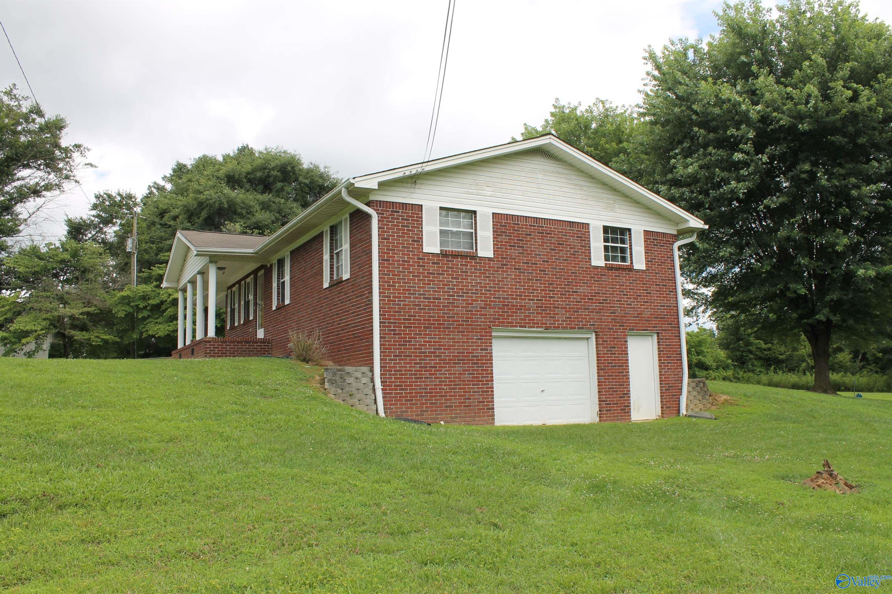 2202 E Main Street