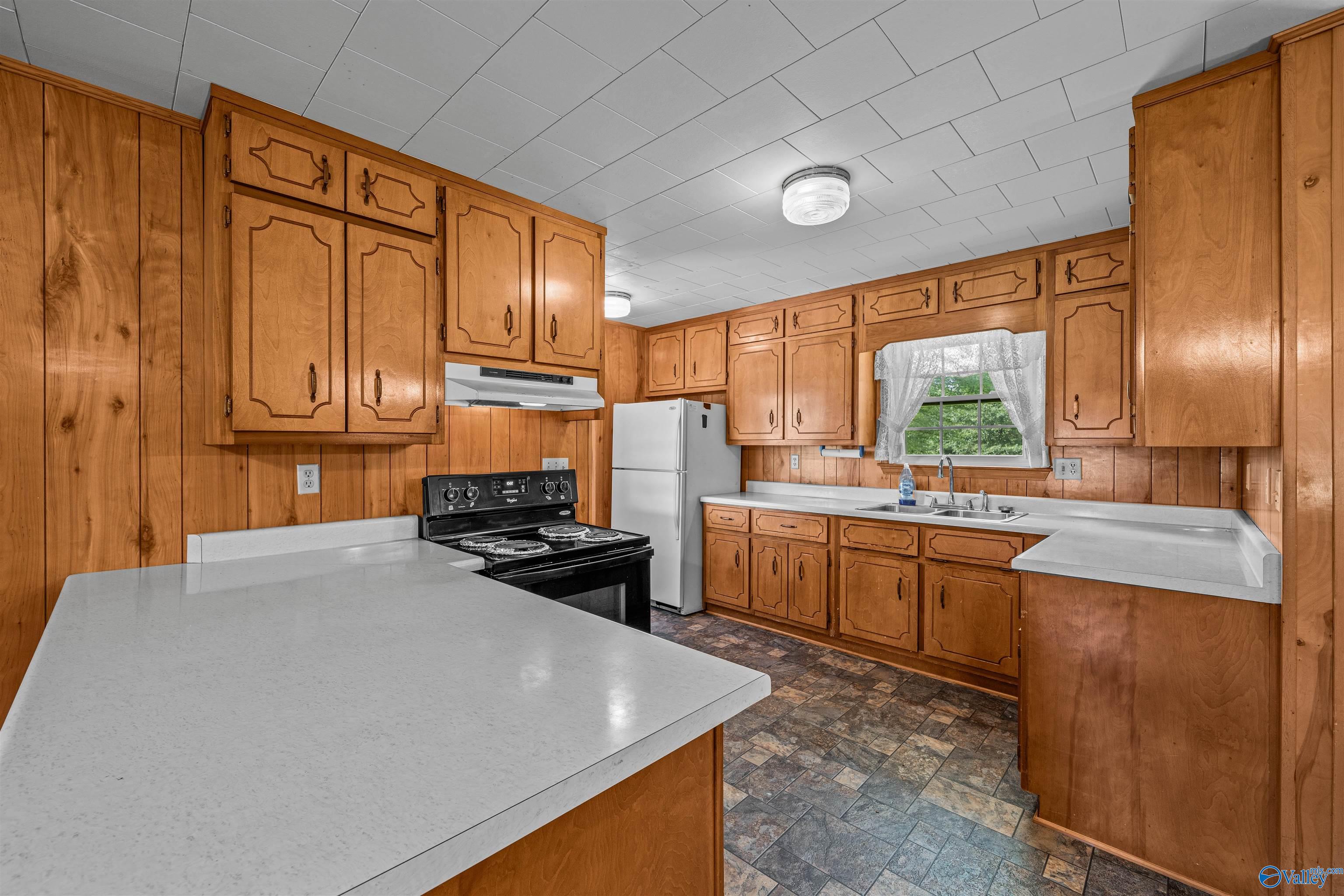 2202 E Main Street