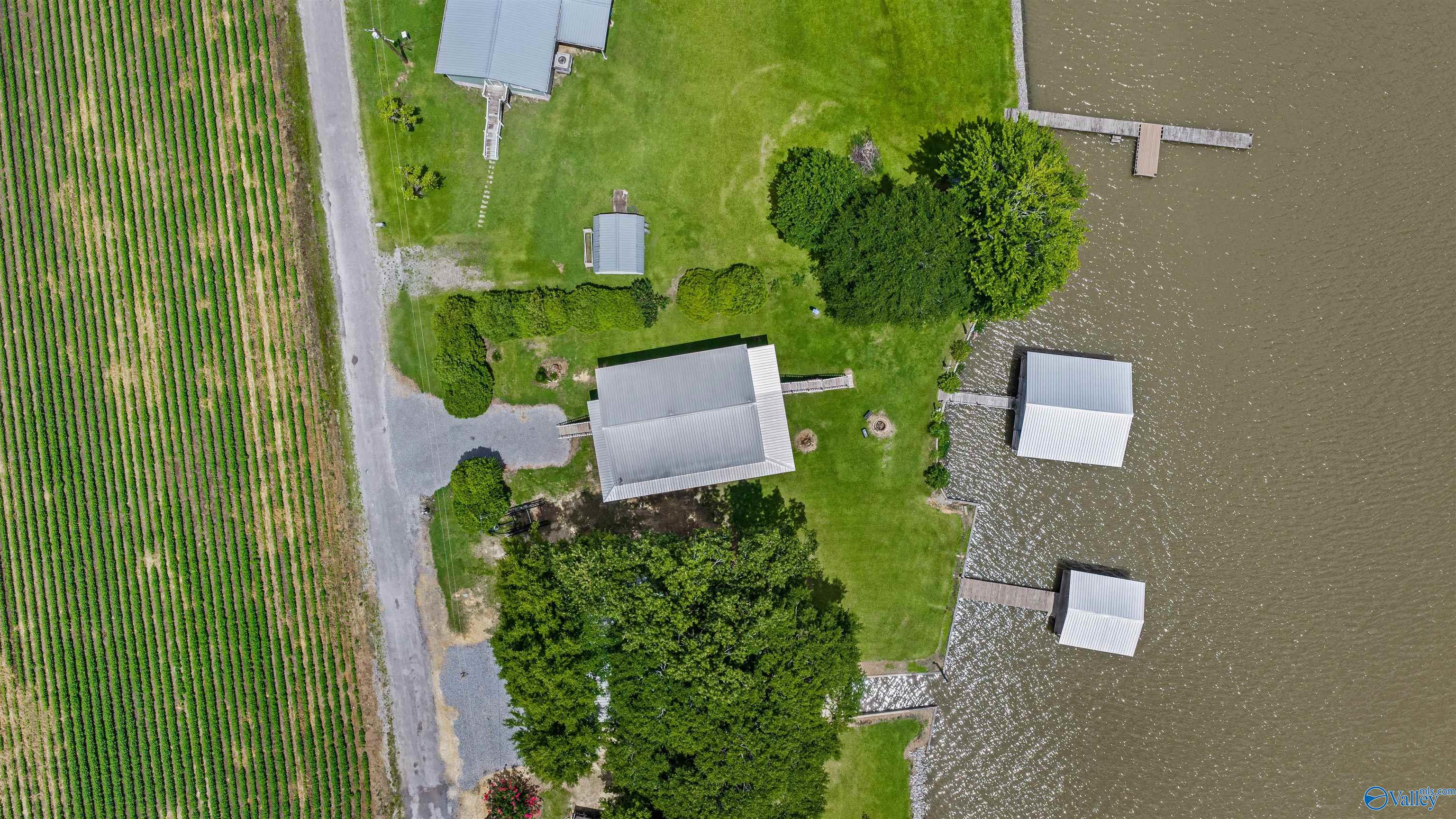 220 County Road 803