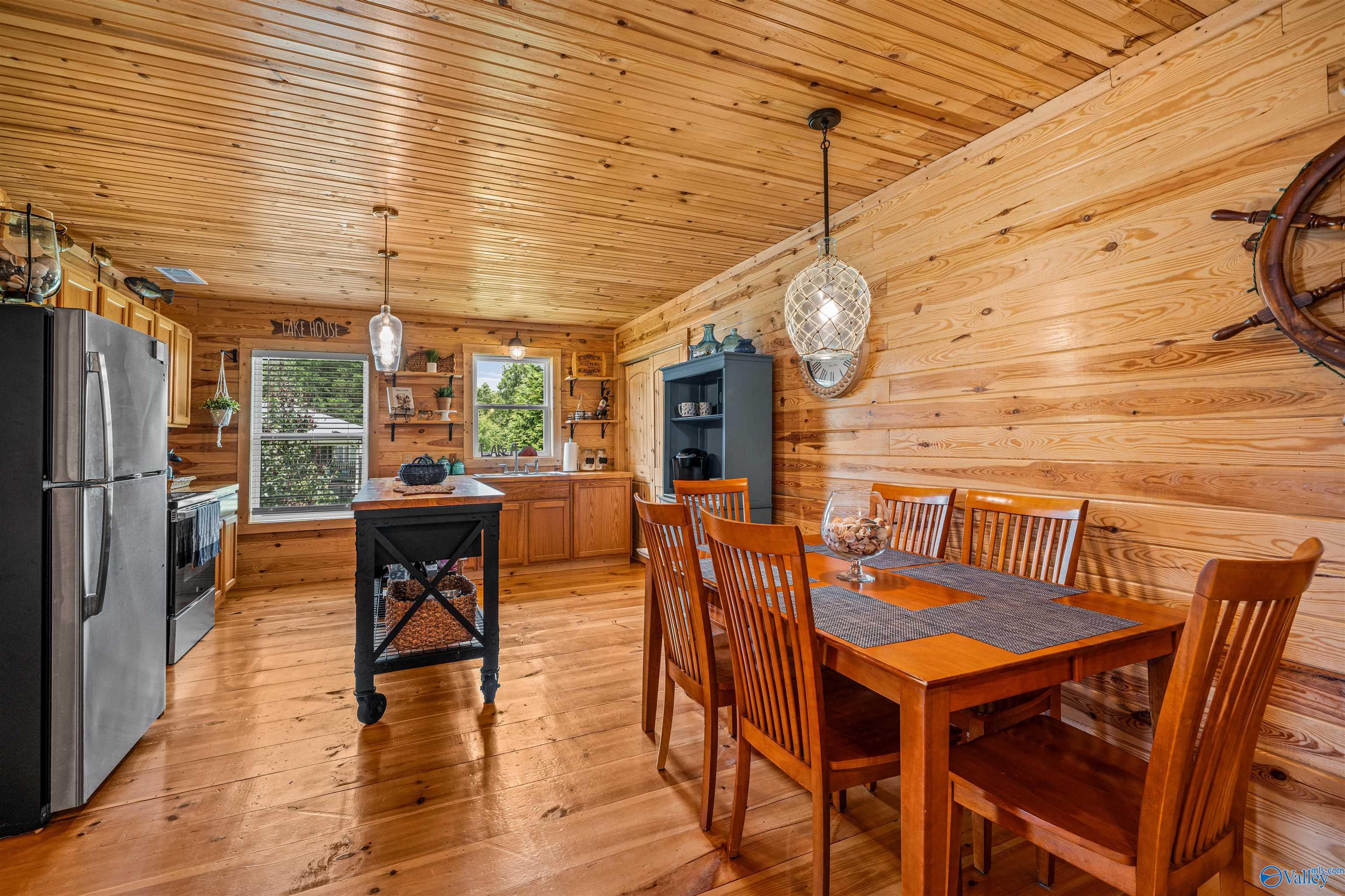 220 County Road 803