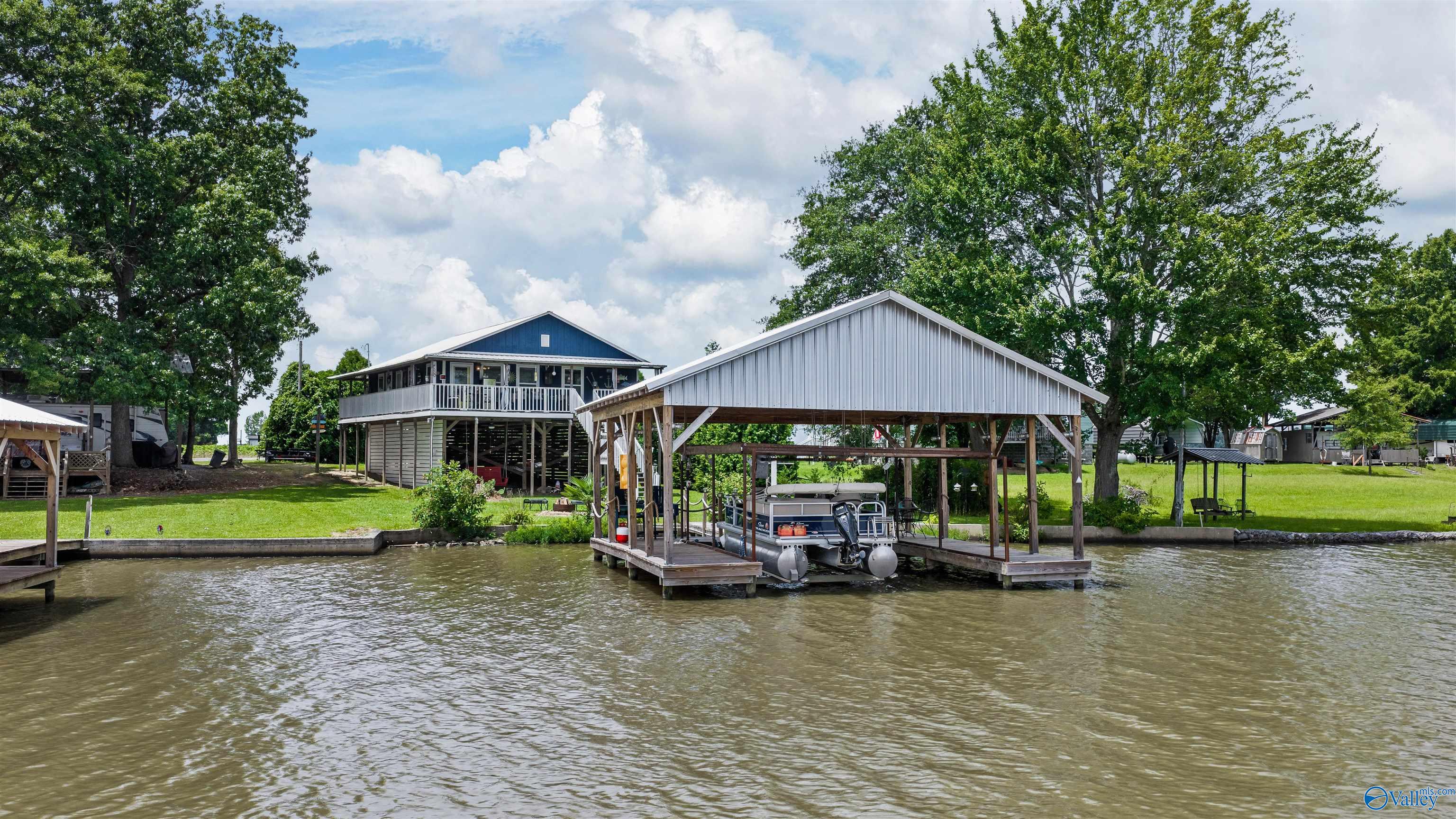 220 County Road 803