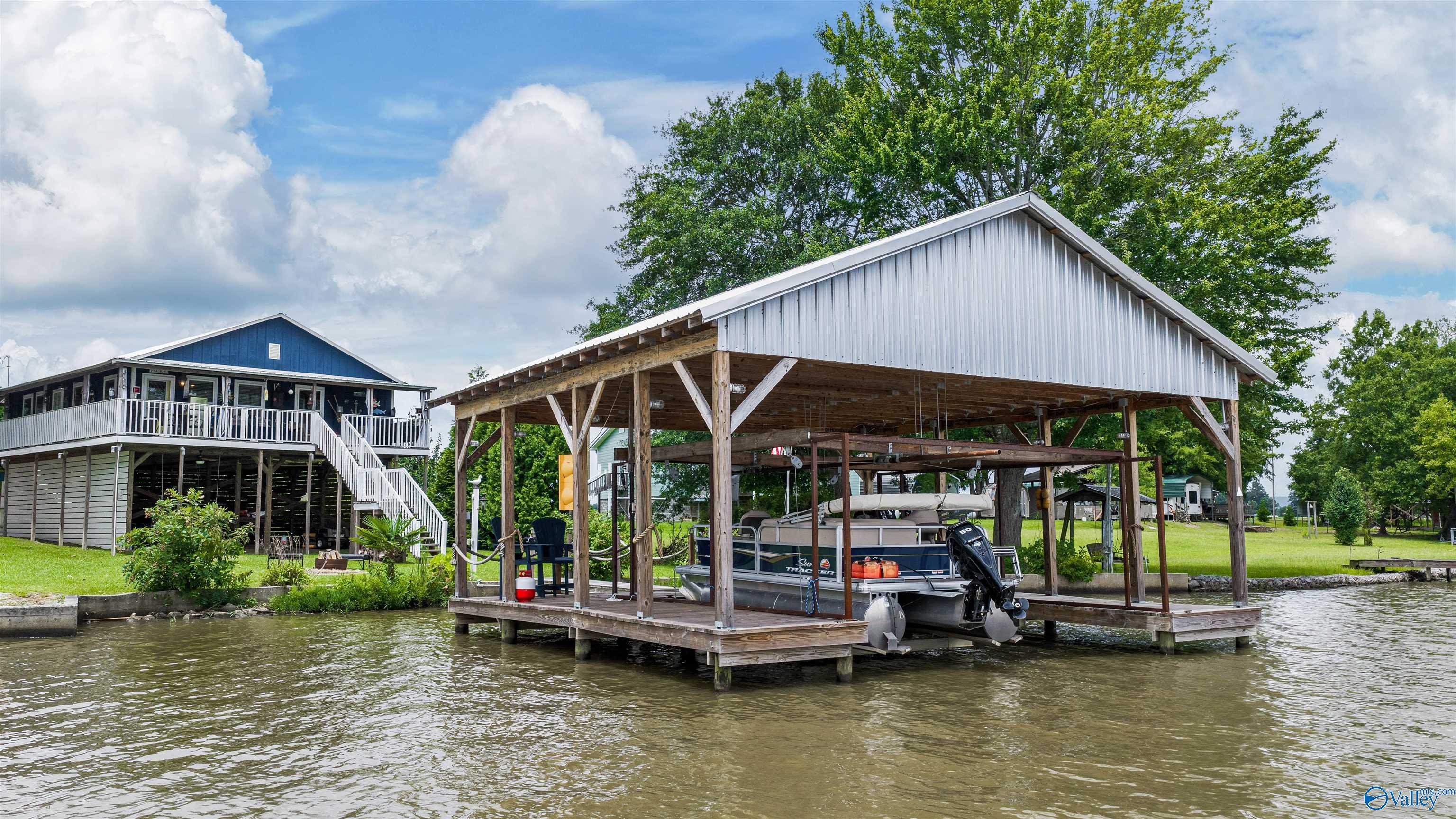220 County Road 803