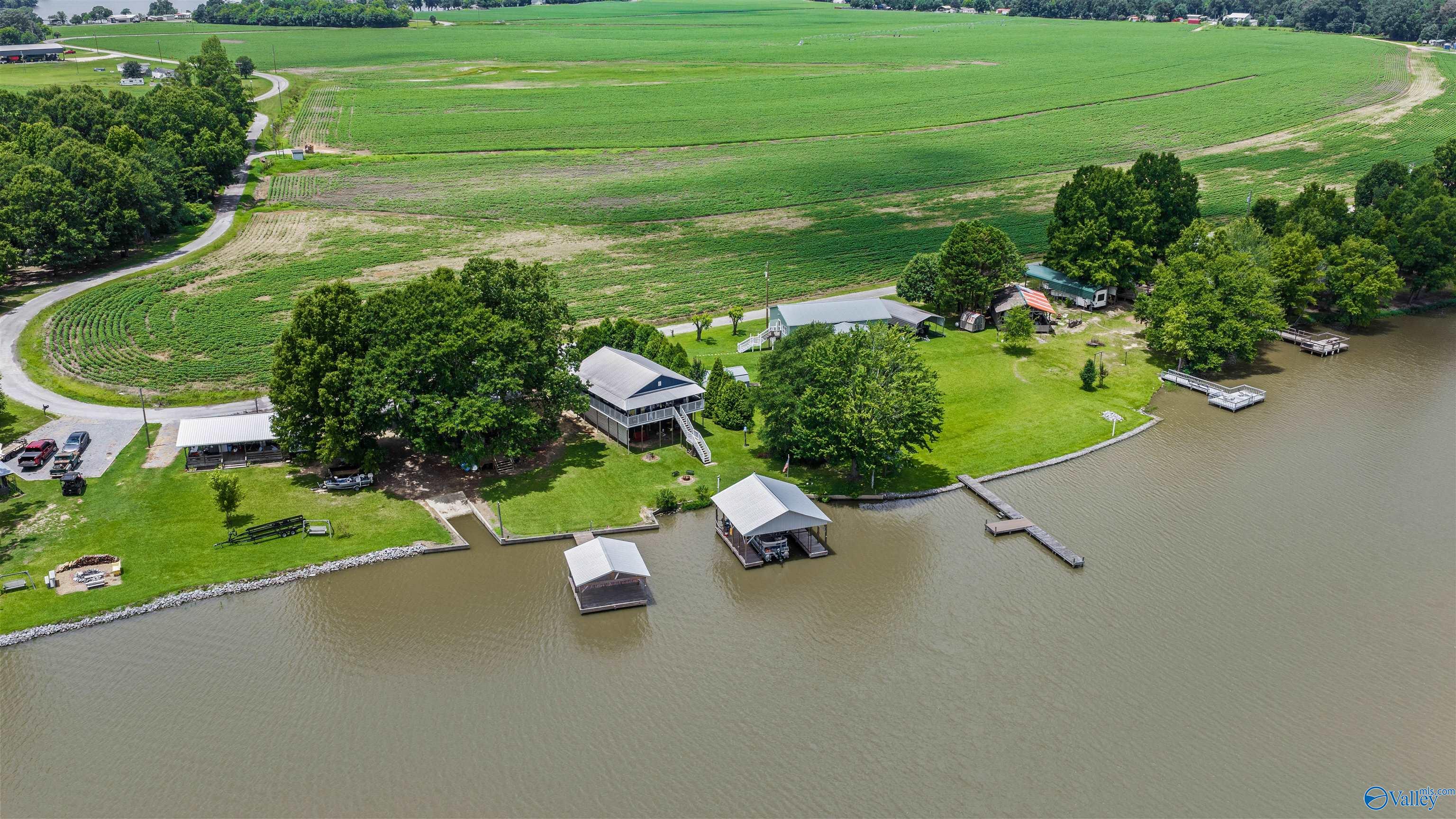 220 County Road 803