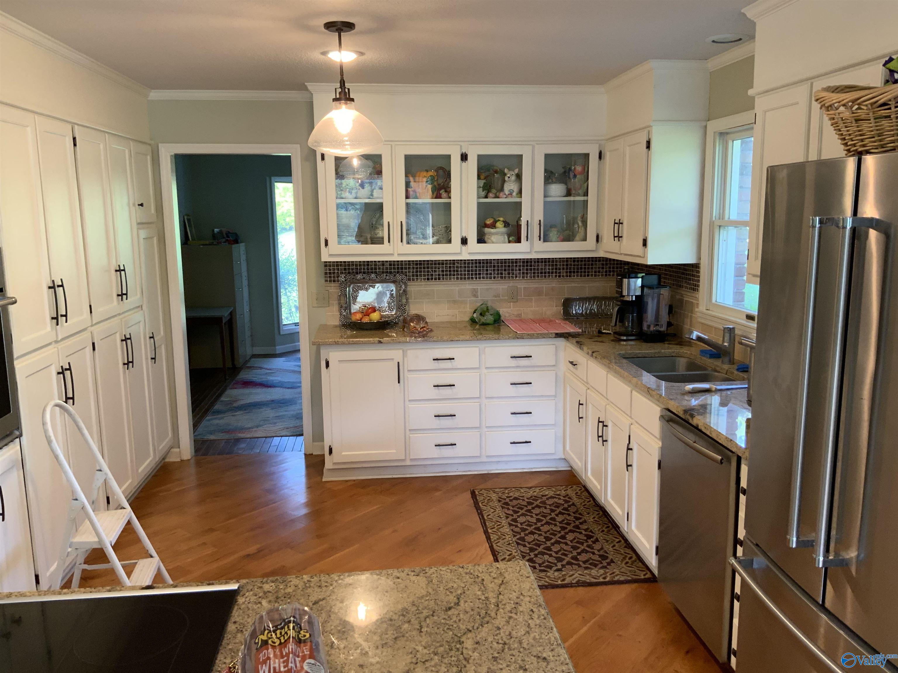 910 Fairway Road NW