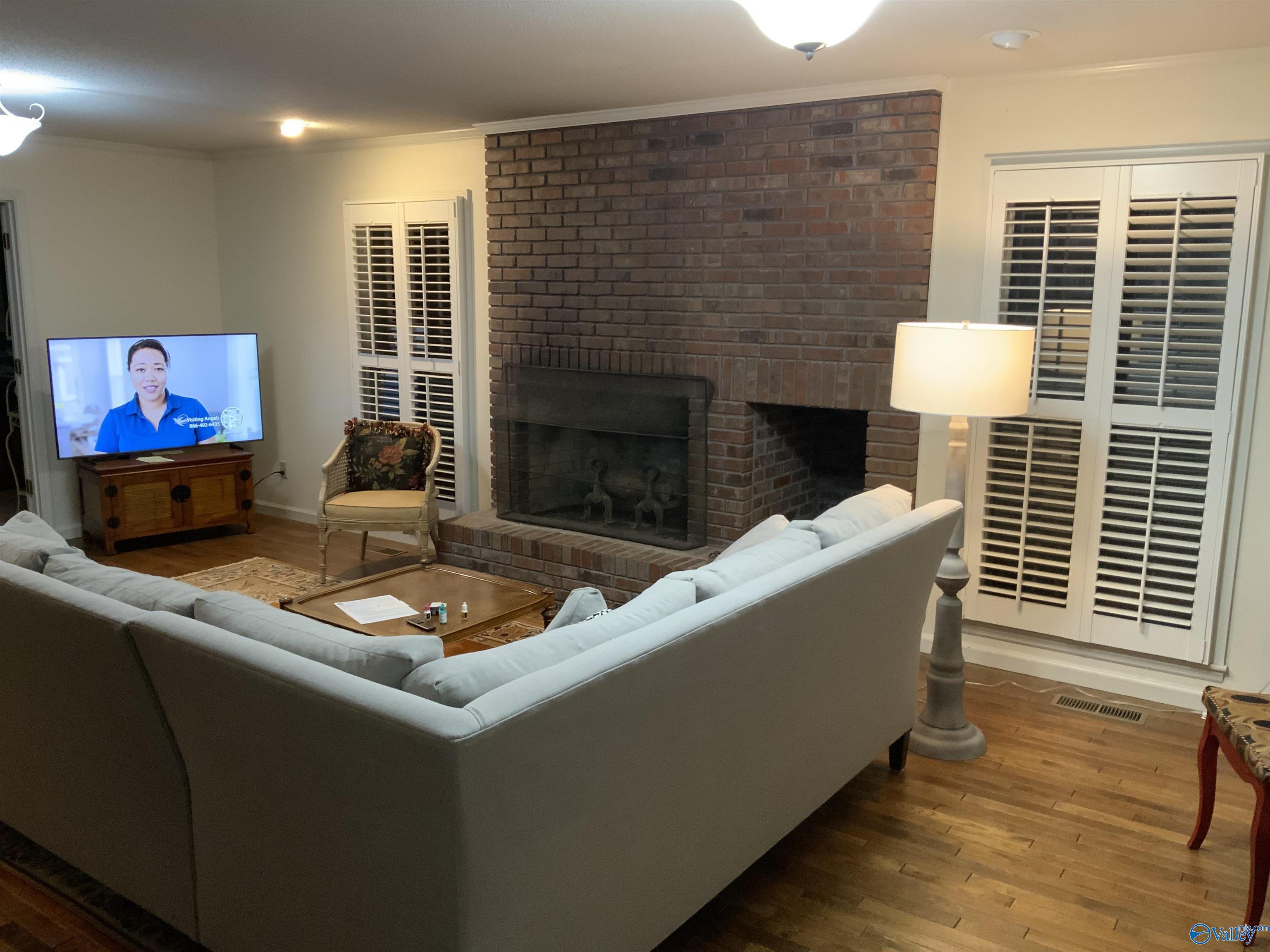 910 Fairway Road NW