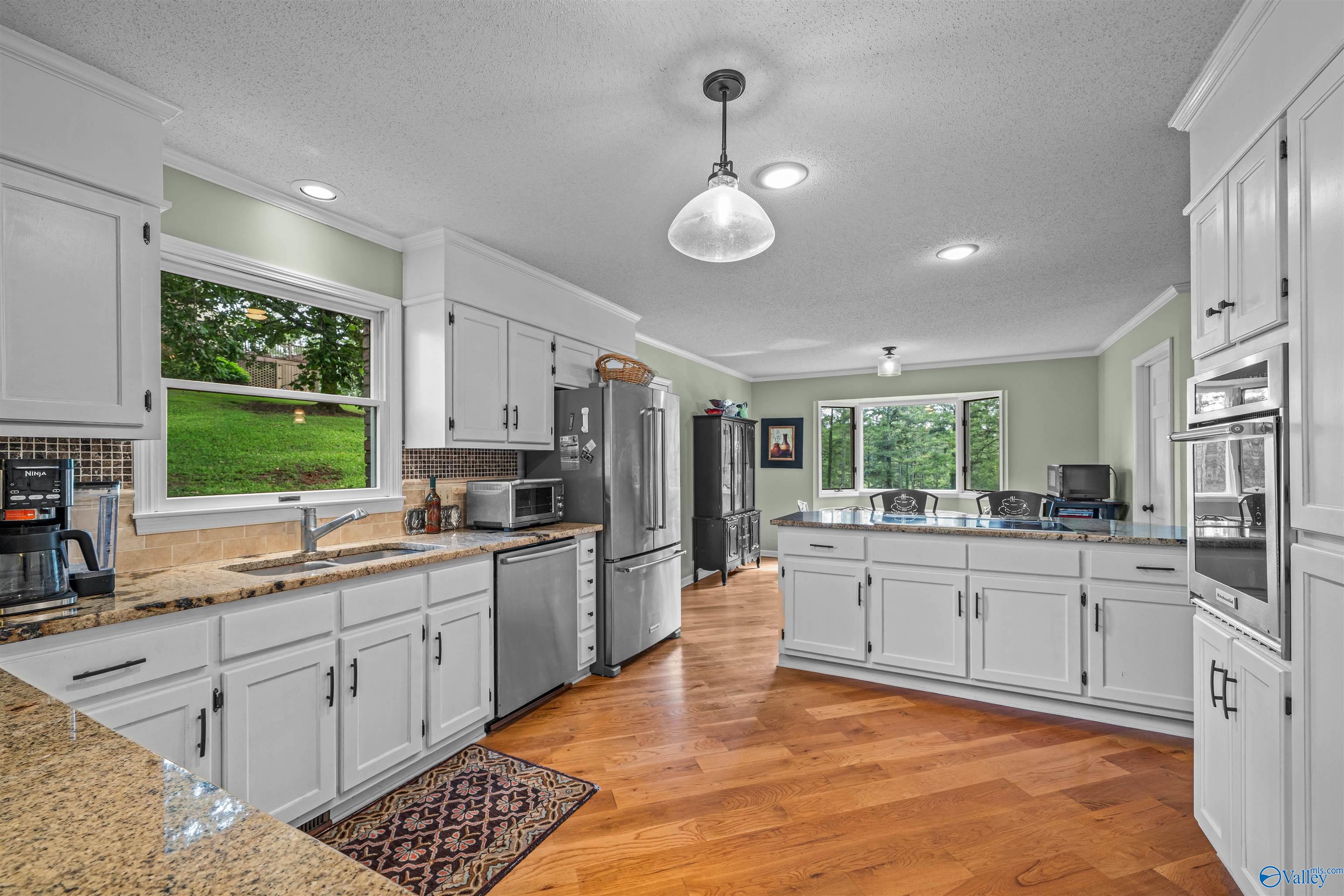 910 Fairway Road NW