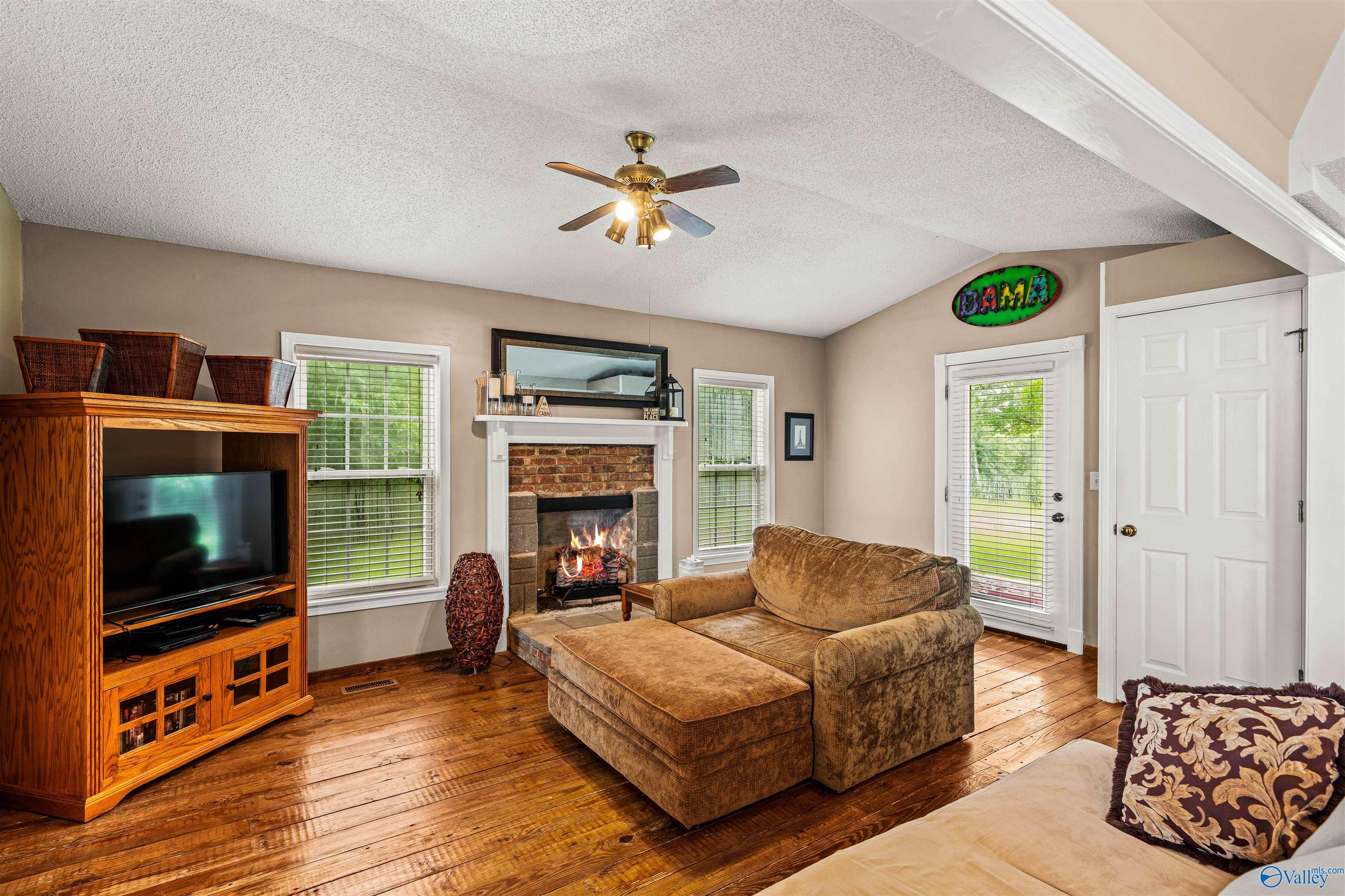 434 County Road 107