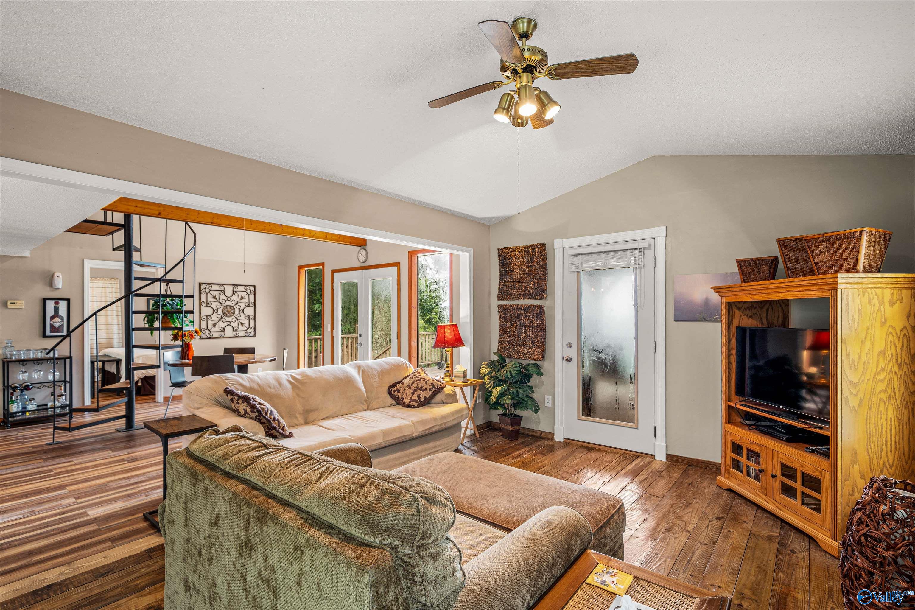434 County Road 107