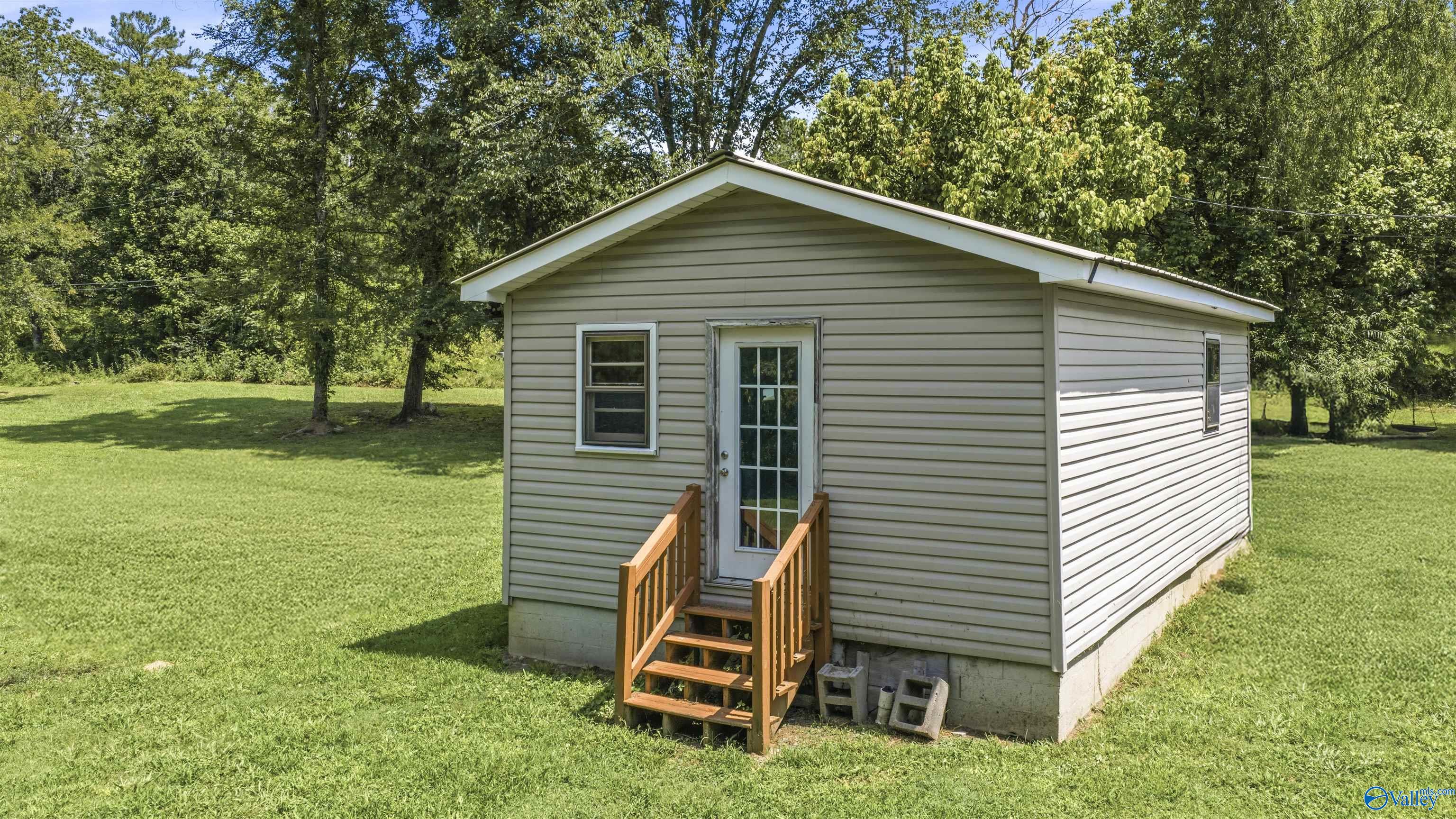 286 Lowery Road