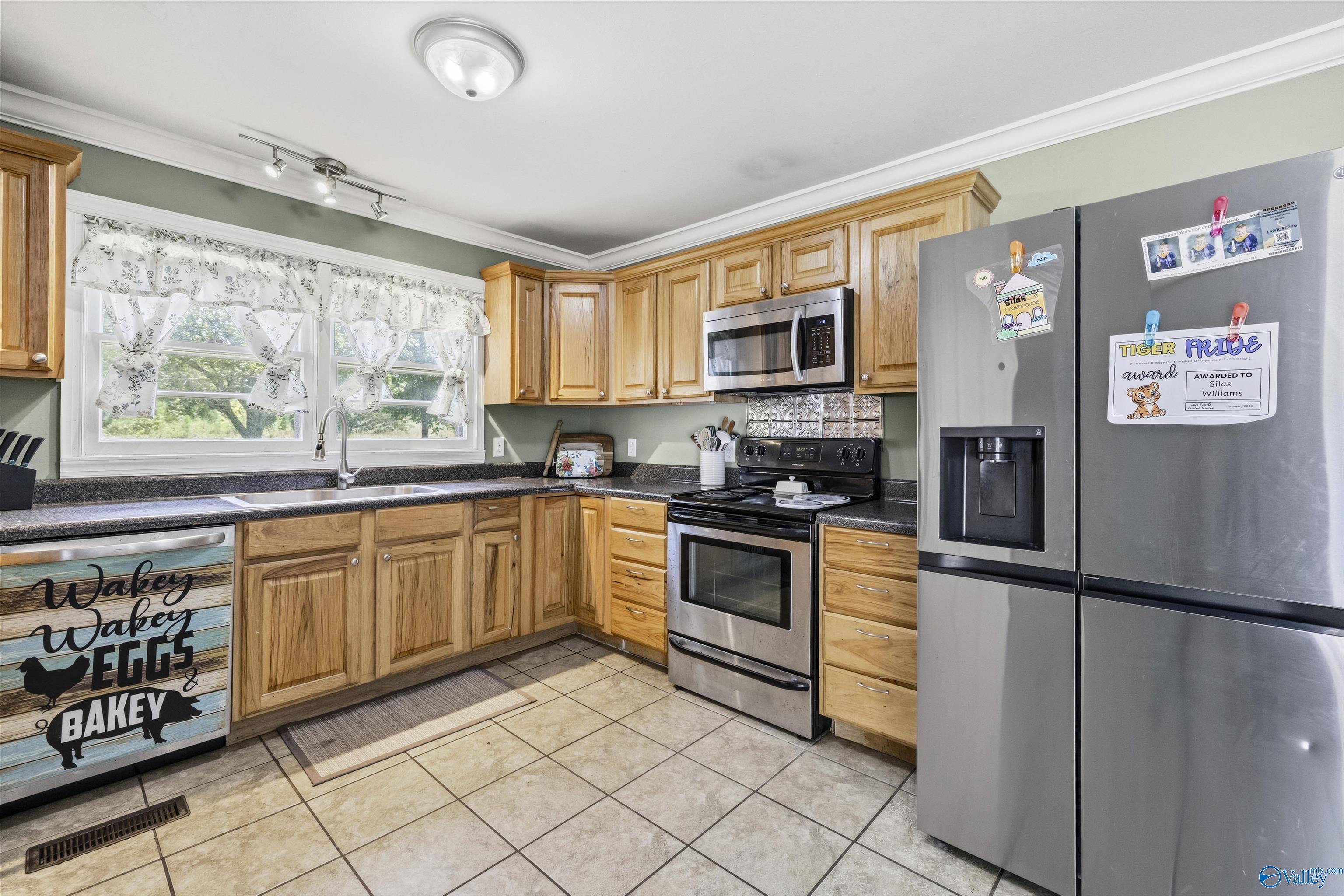 286 Lowery Road