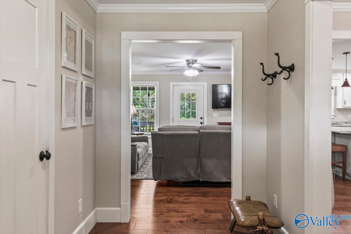 460 Elm Street NW