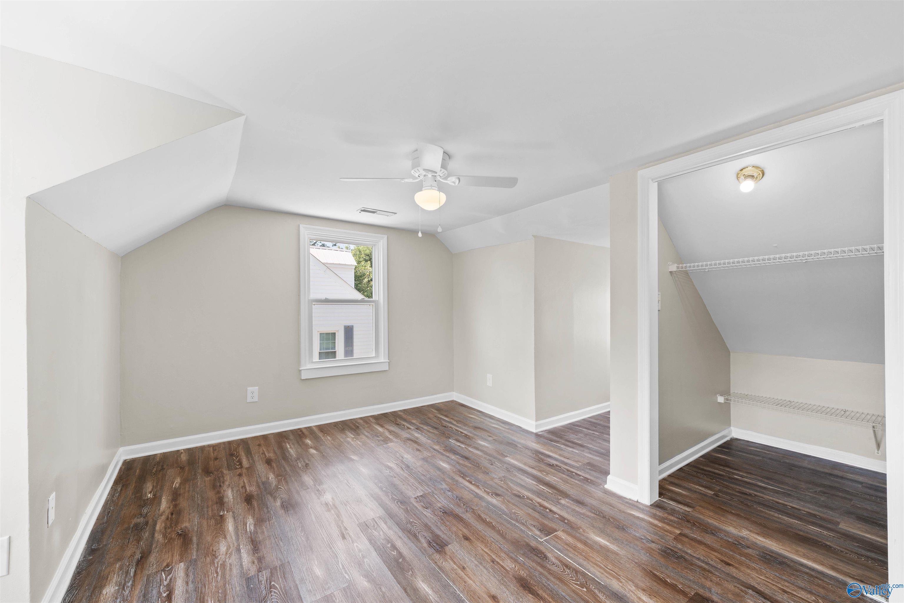 302 9th Street NW