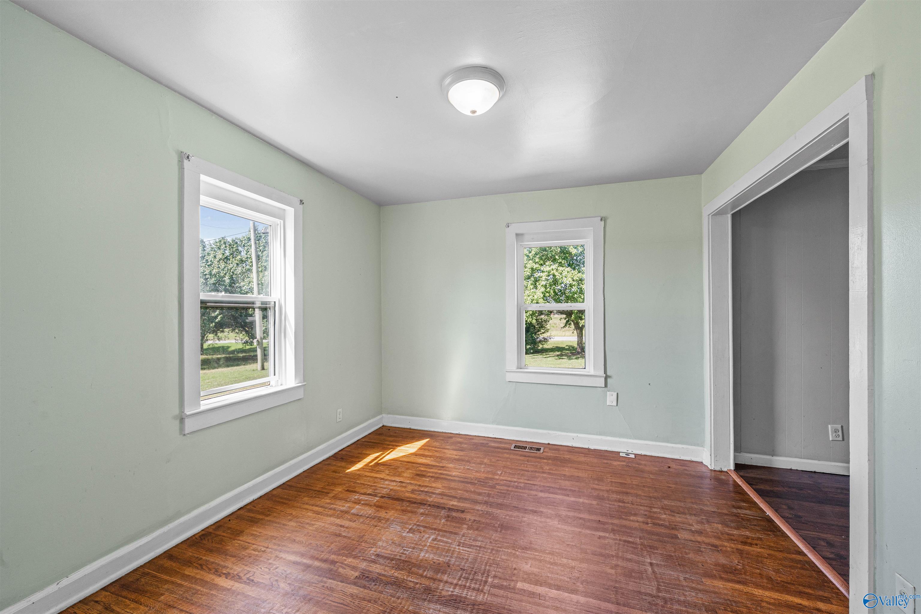453 Lands Road